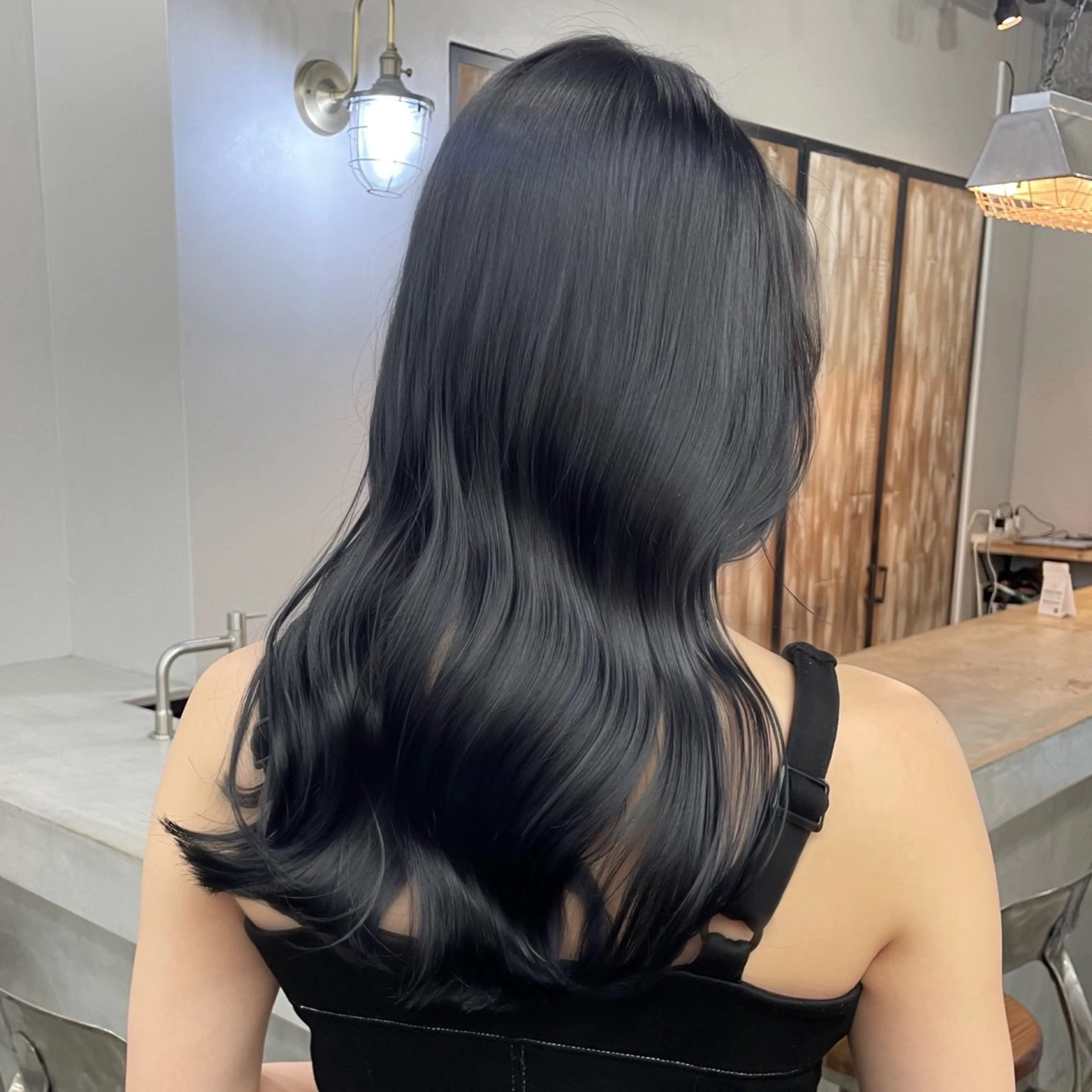 ロング カラー カット ヘアカラー トリートメント ヘアセット 新宿/韓国ヘア/ 髪質改善ストレートのヘアスタイル