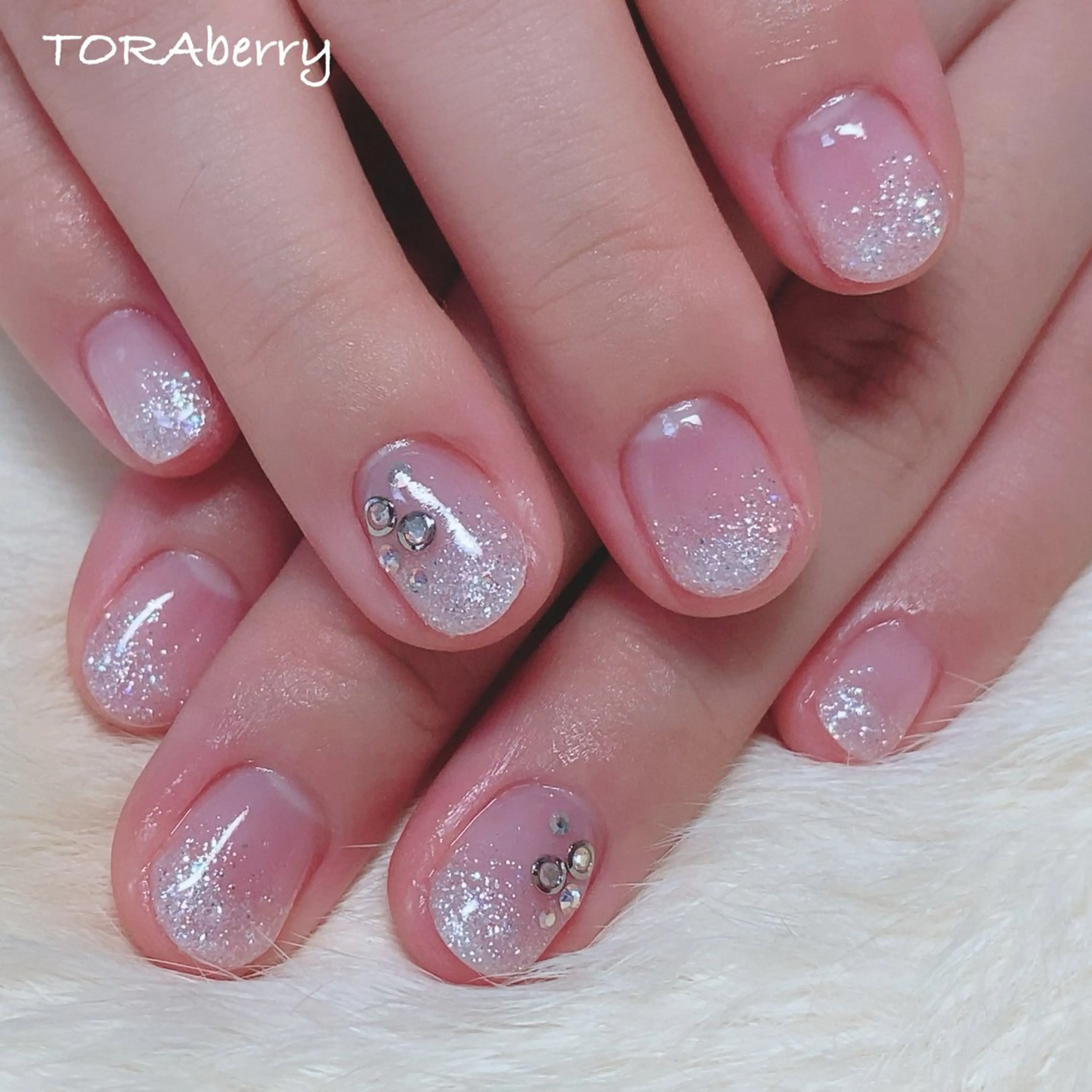 ネイル ハンドネイル ネイリスト なつみのネイルデザイン