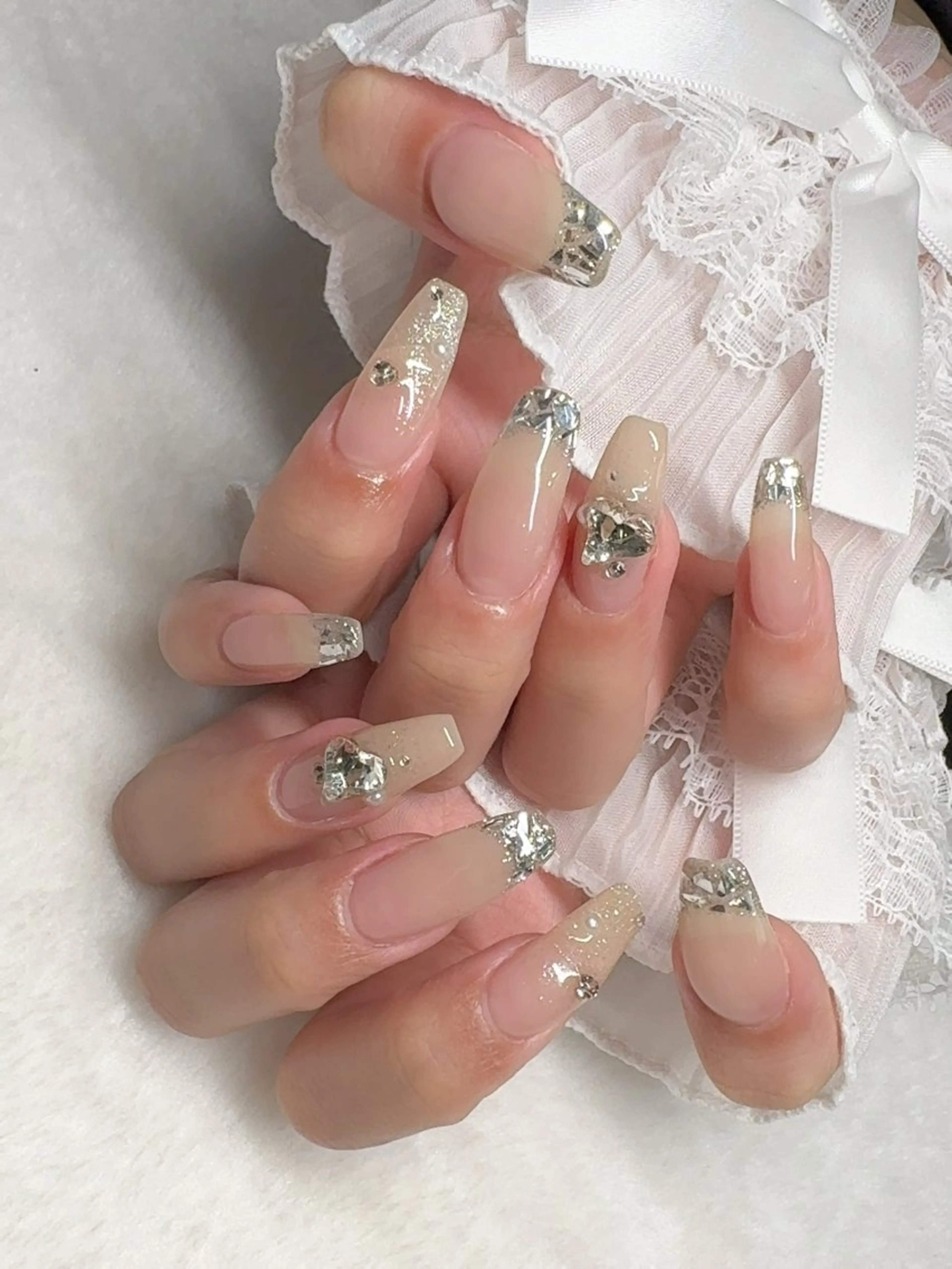 ネイル I-nailロング /ワンホン/キラキラのネイルデザイン