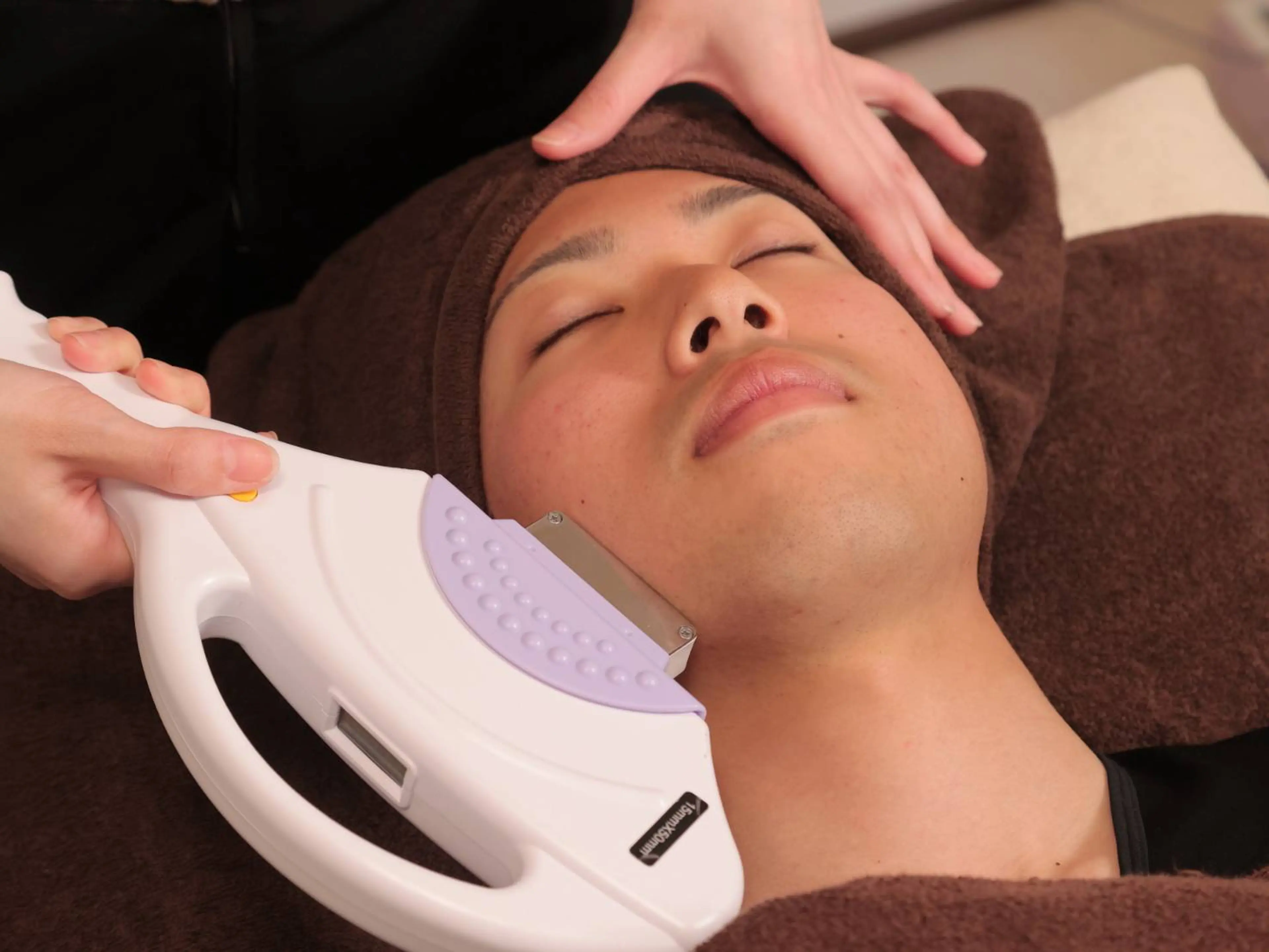 MEN'S脱毛エステティックサロンviviの内観・外観3