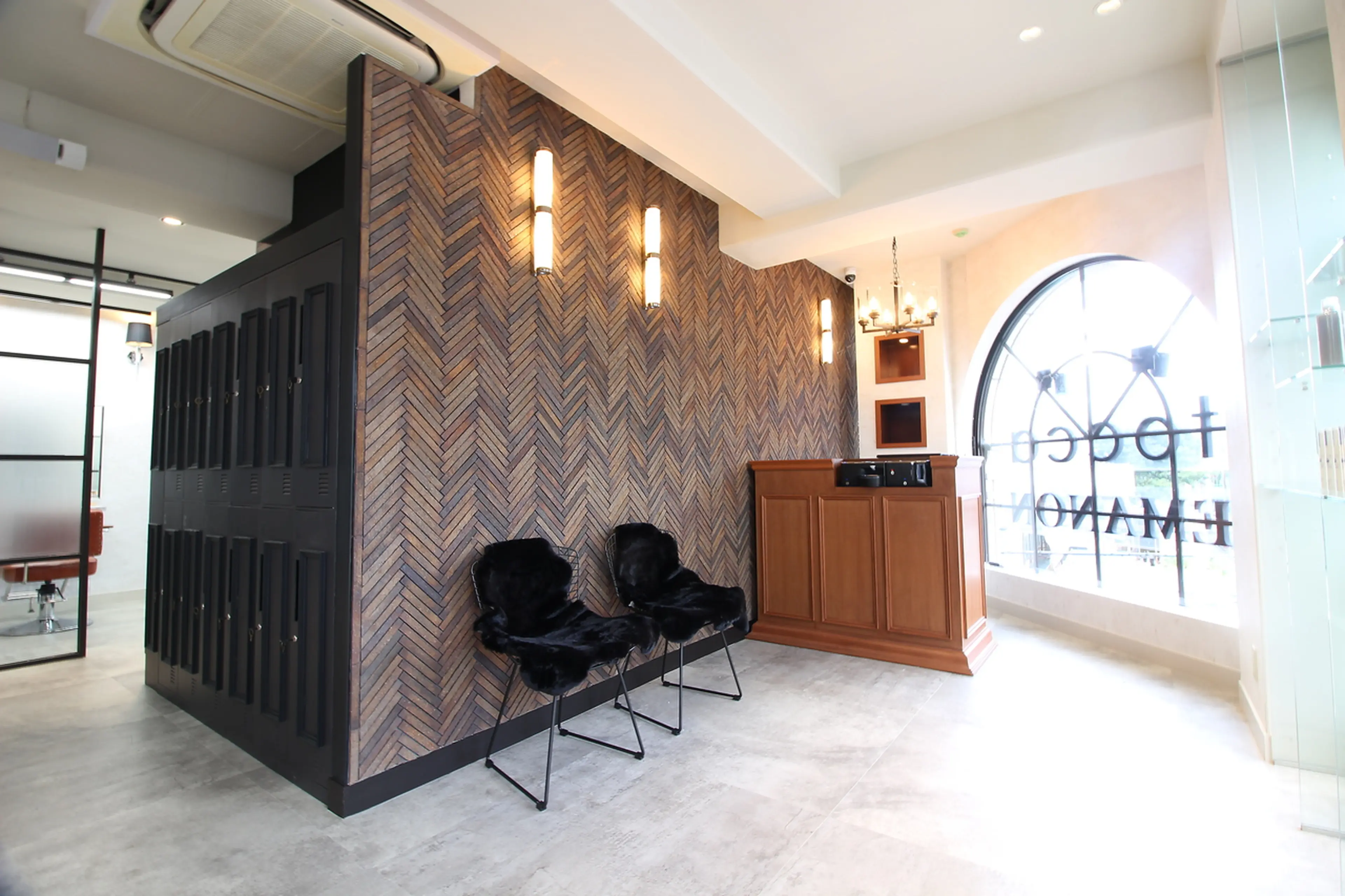 tocca hair&treatment 吉祥寺の内観・外観2