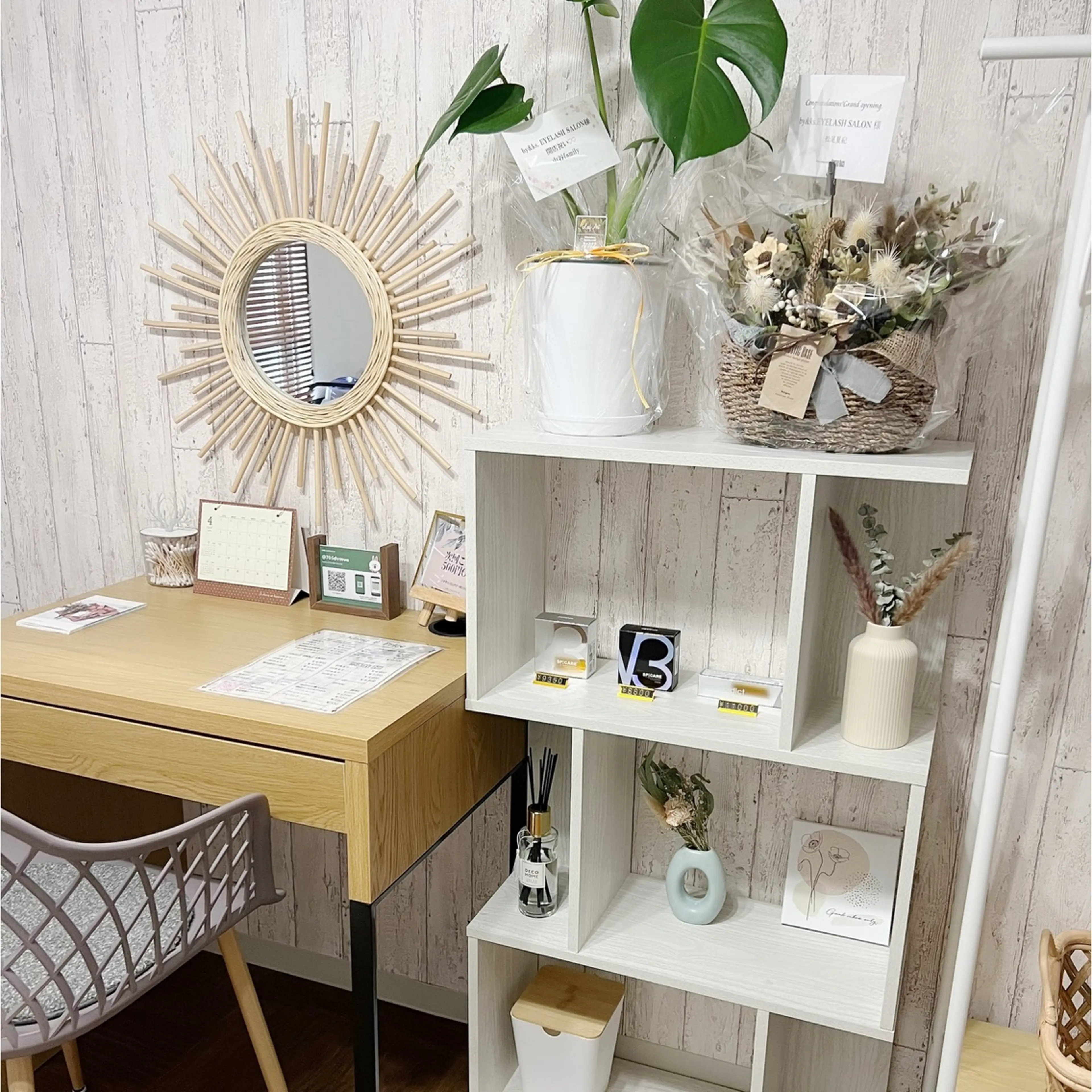 by&ks.　EYELASH SALONの内観・外観1