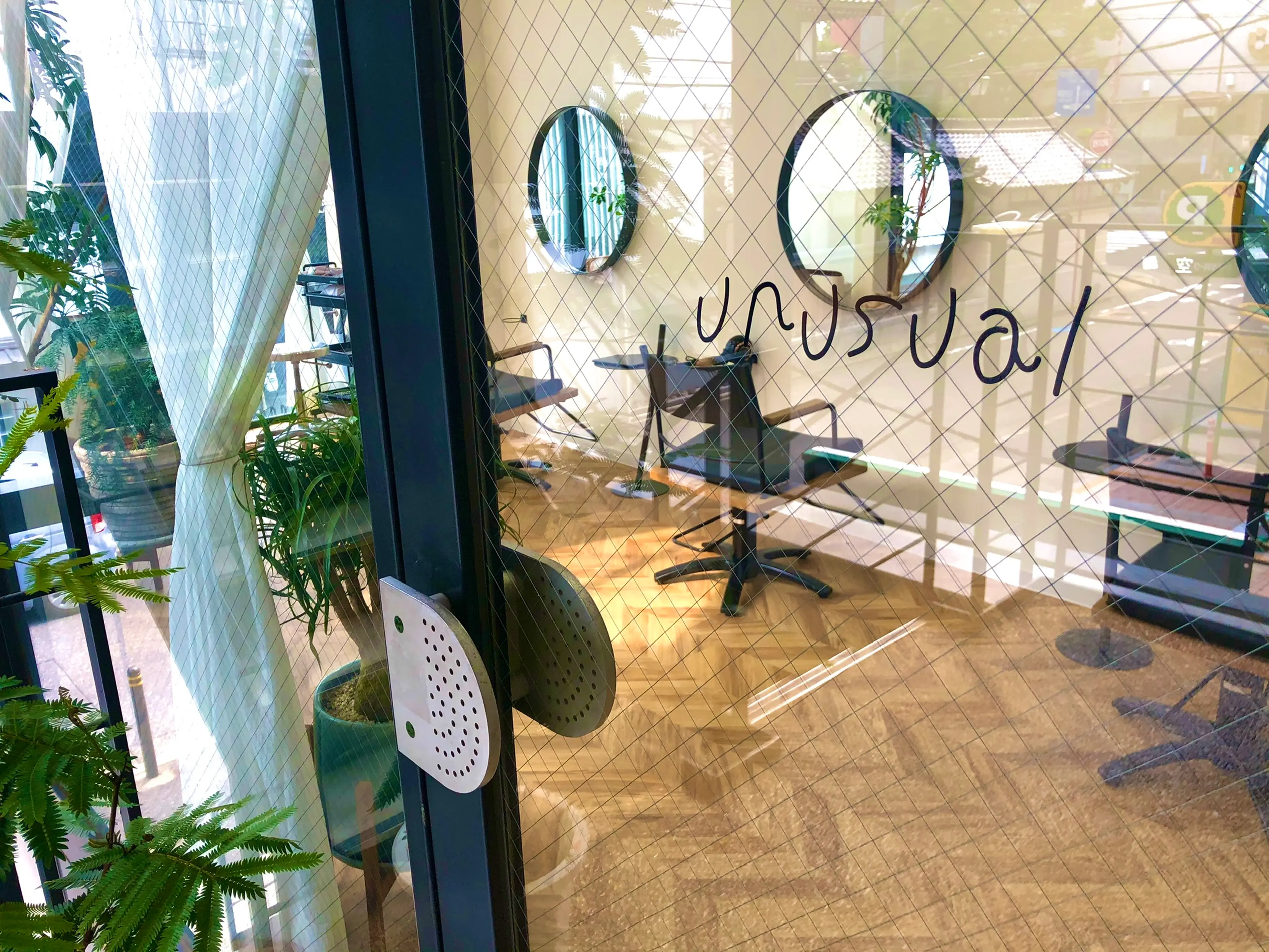 unusualの内観・外観1