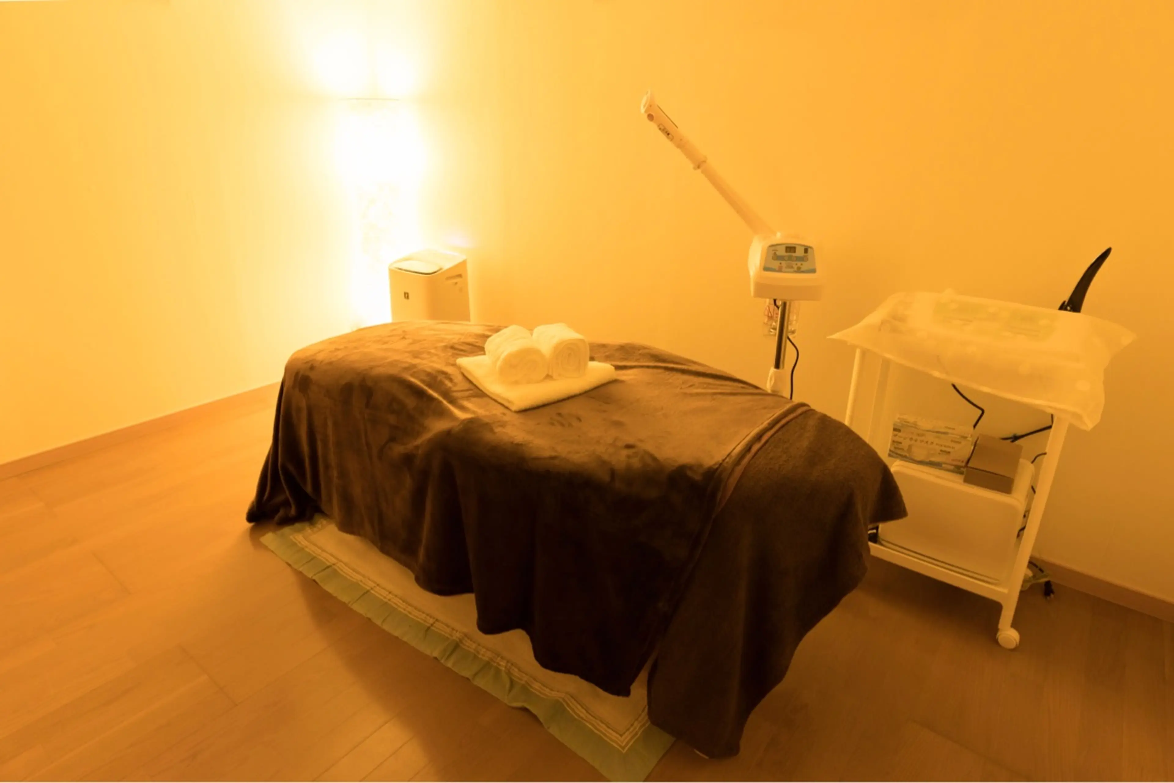 小さなサロン Charmeの内観・外観2