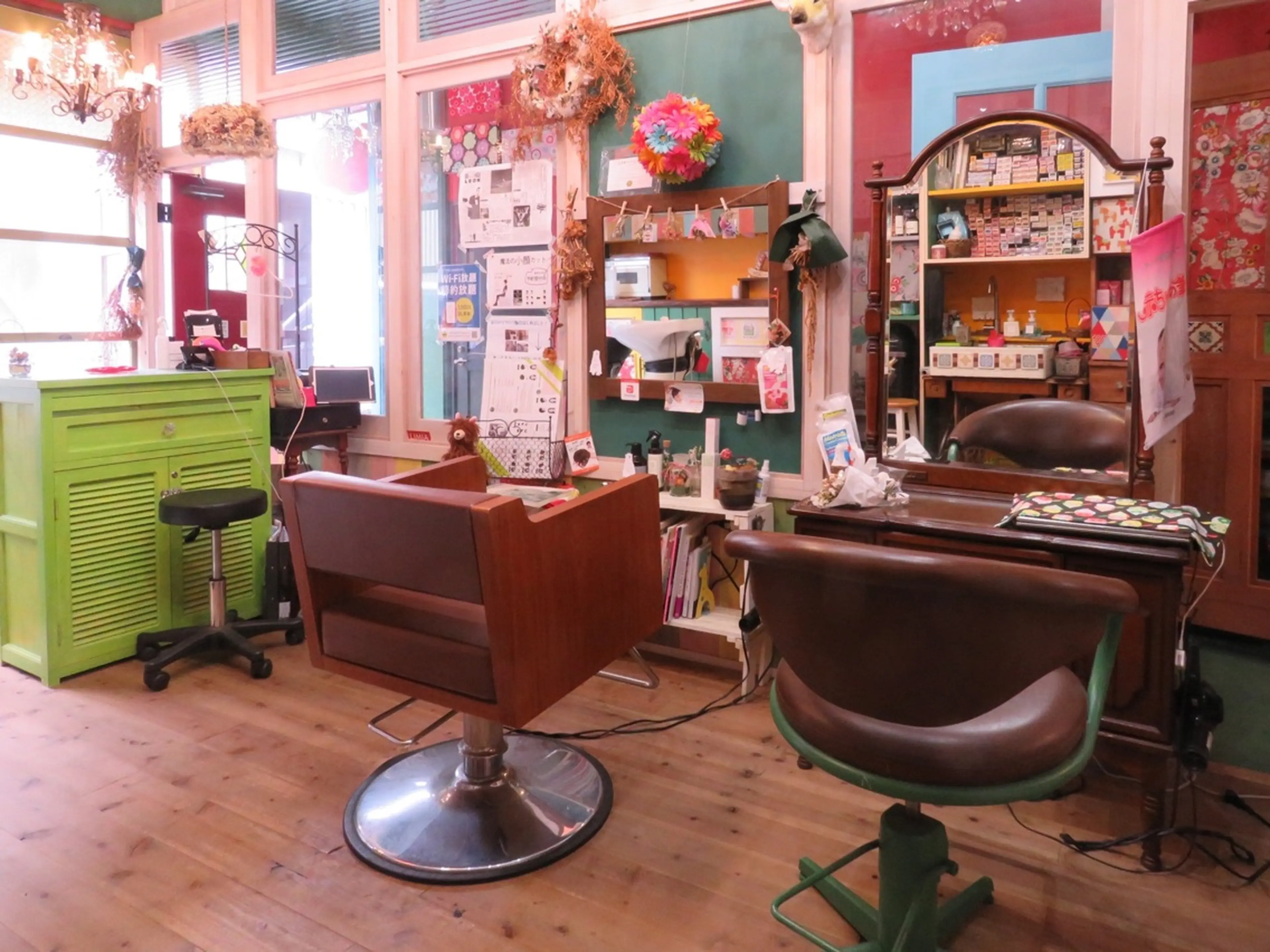 PORTACARINASALON【ポルタカリーナサロン】の内観・外観2