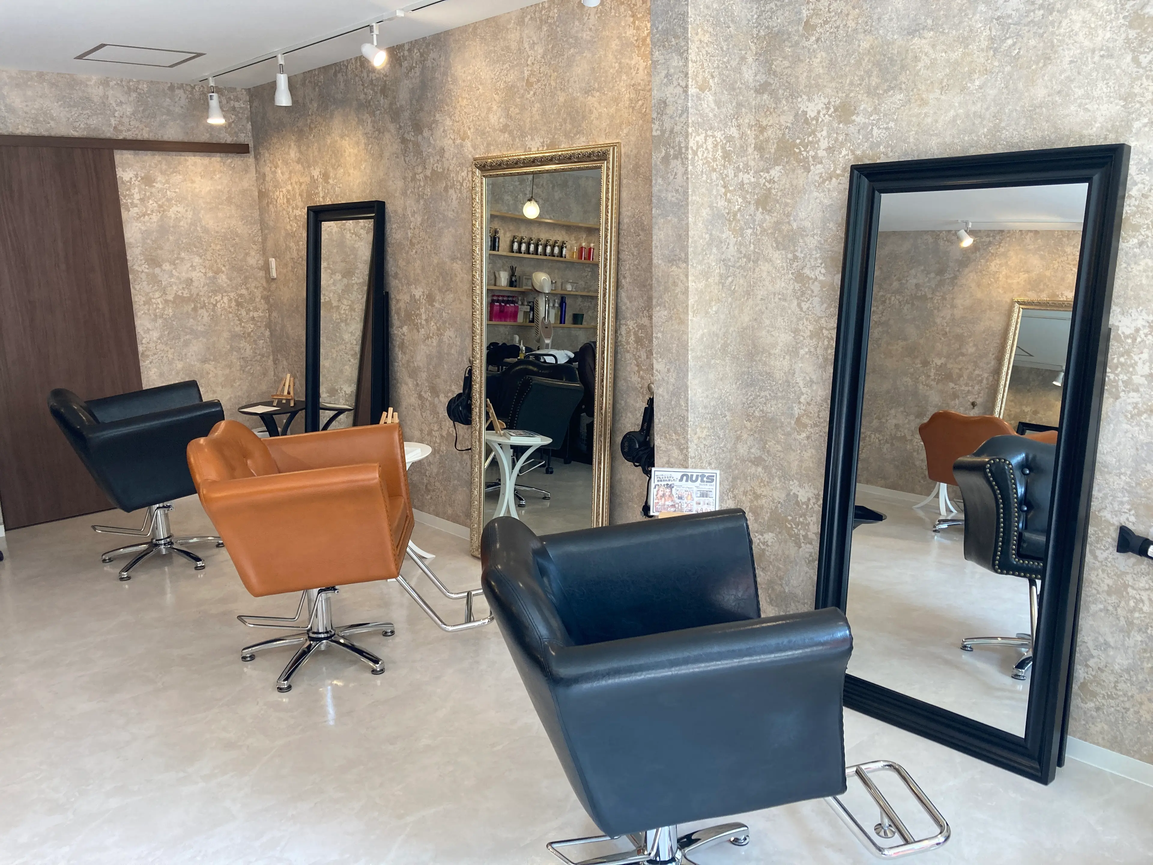 マテリアル中央駅店の内観・外観2