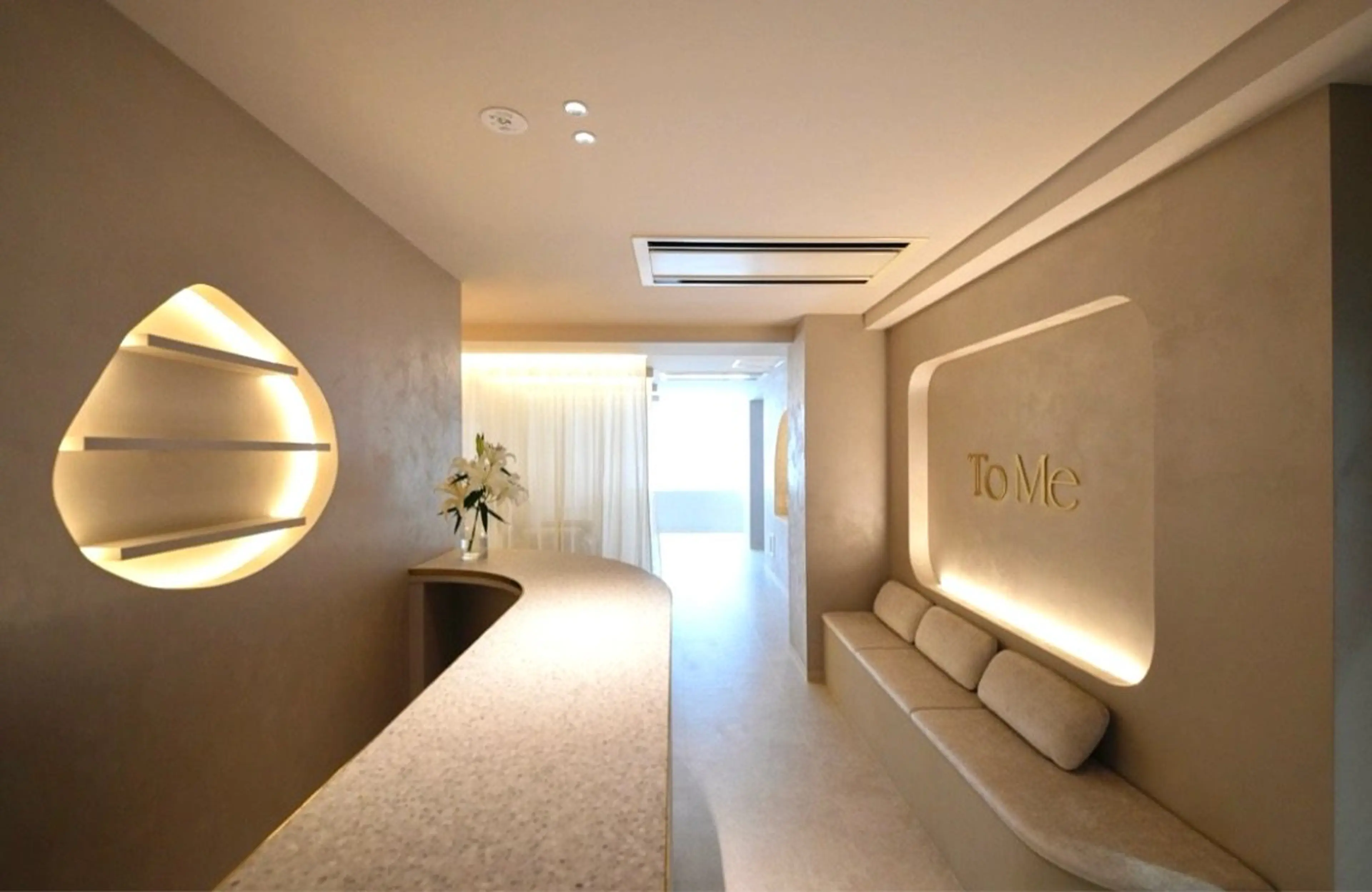 ToMe Nail&Eyelash【トゥーミー】の内観・外観1