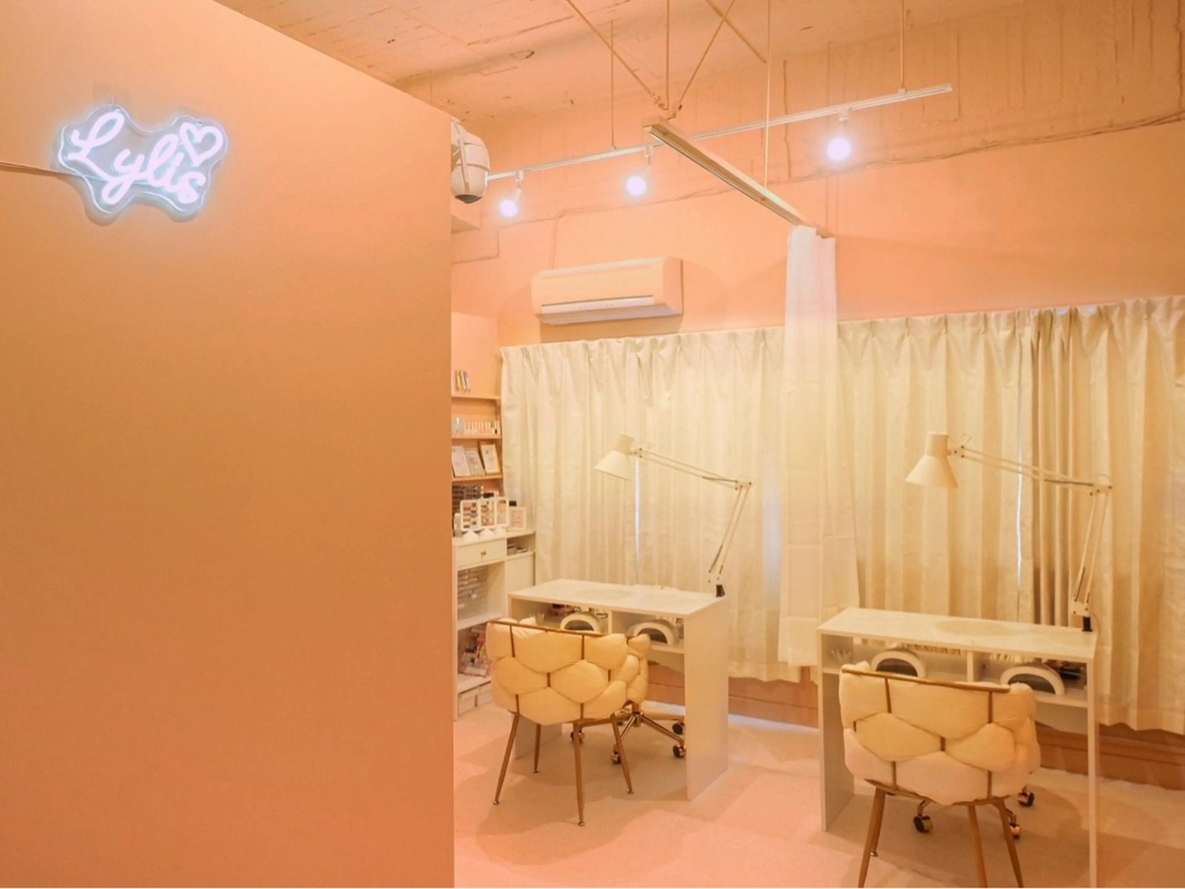 Nail Salon Lylisの内観・外観2
