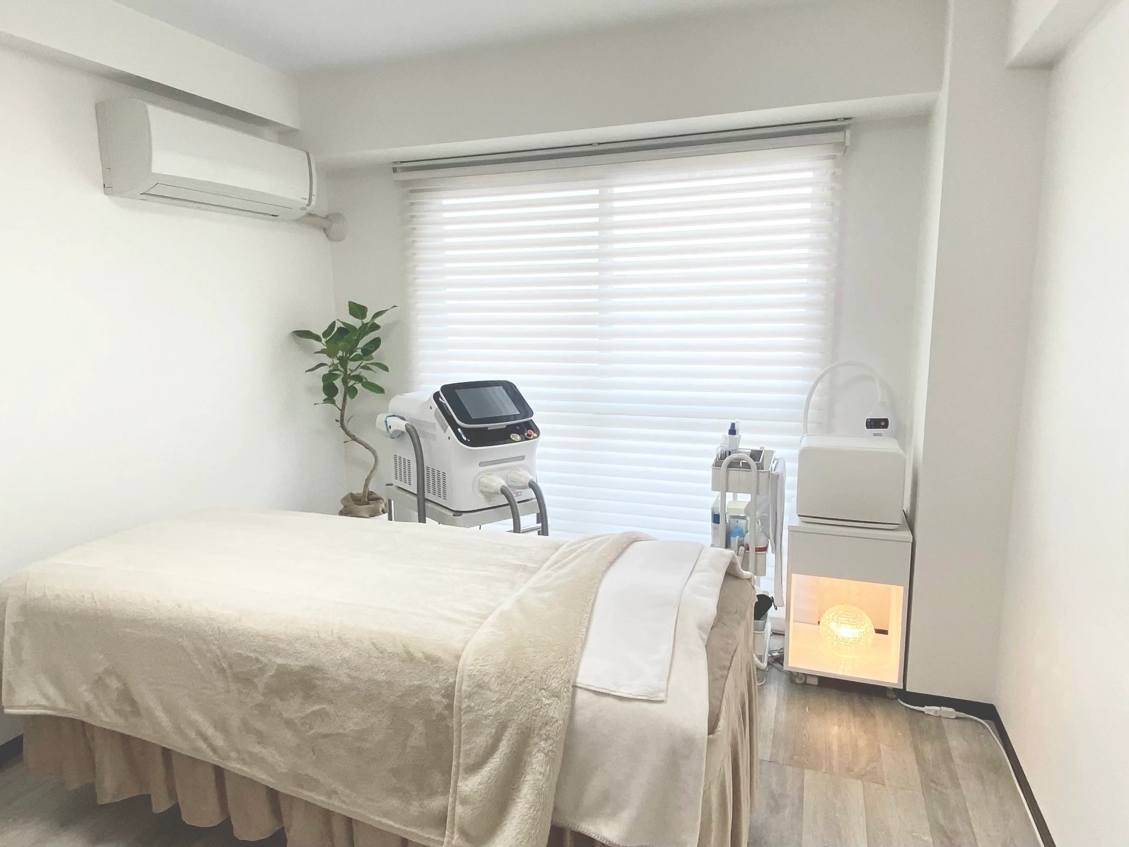 BEAUTY HOLIC 本店の内観・外観1