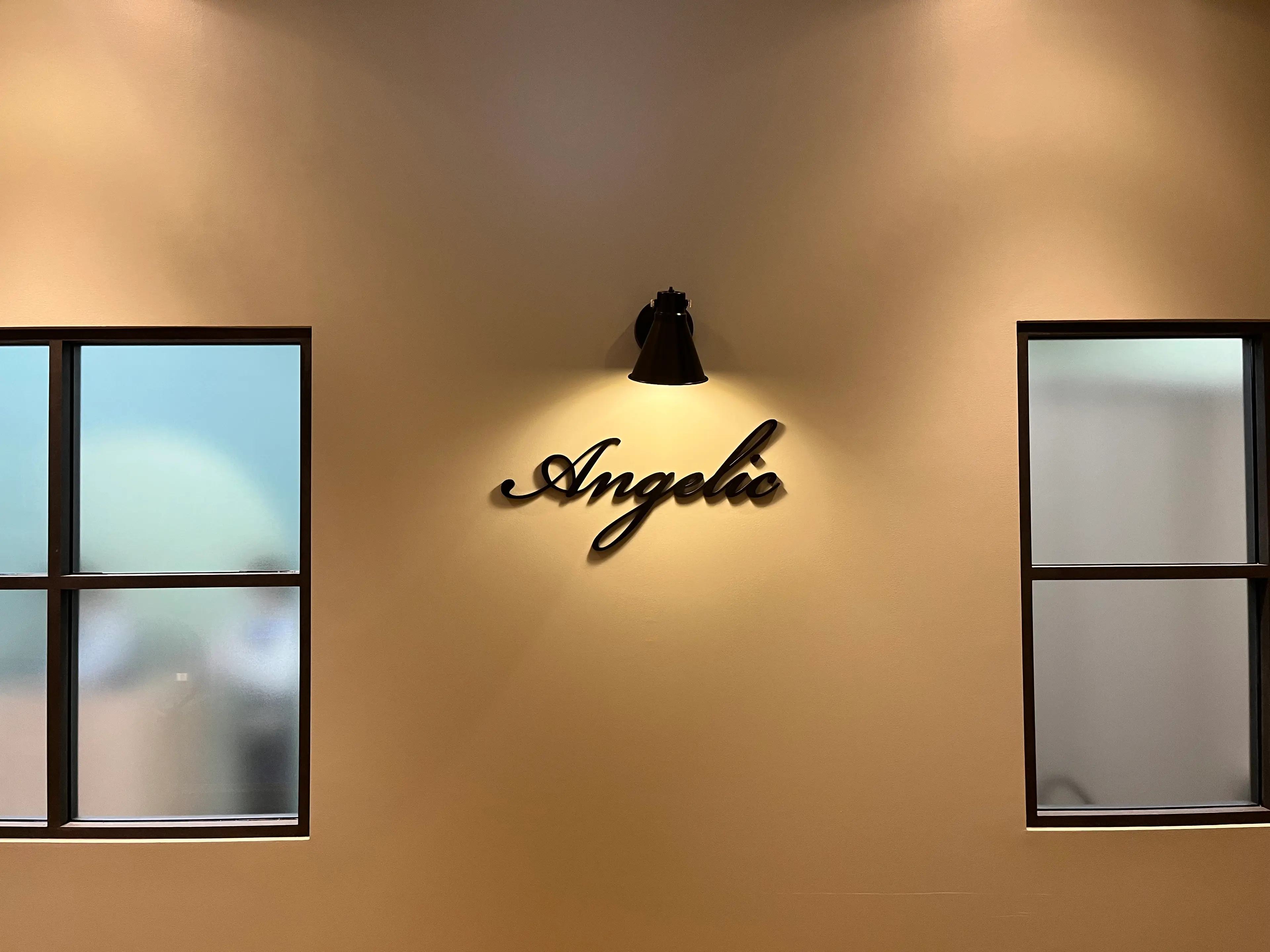 Angelic 海老名ビナウォーク店の内観・外観1