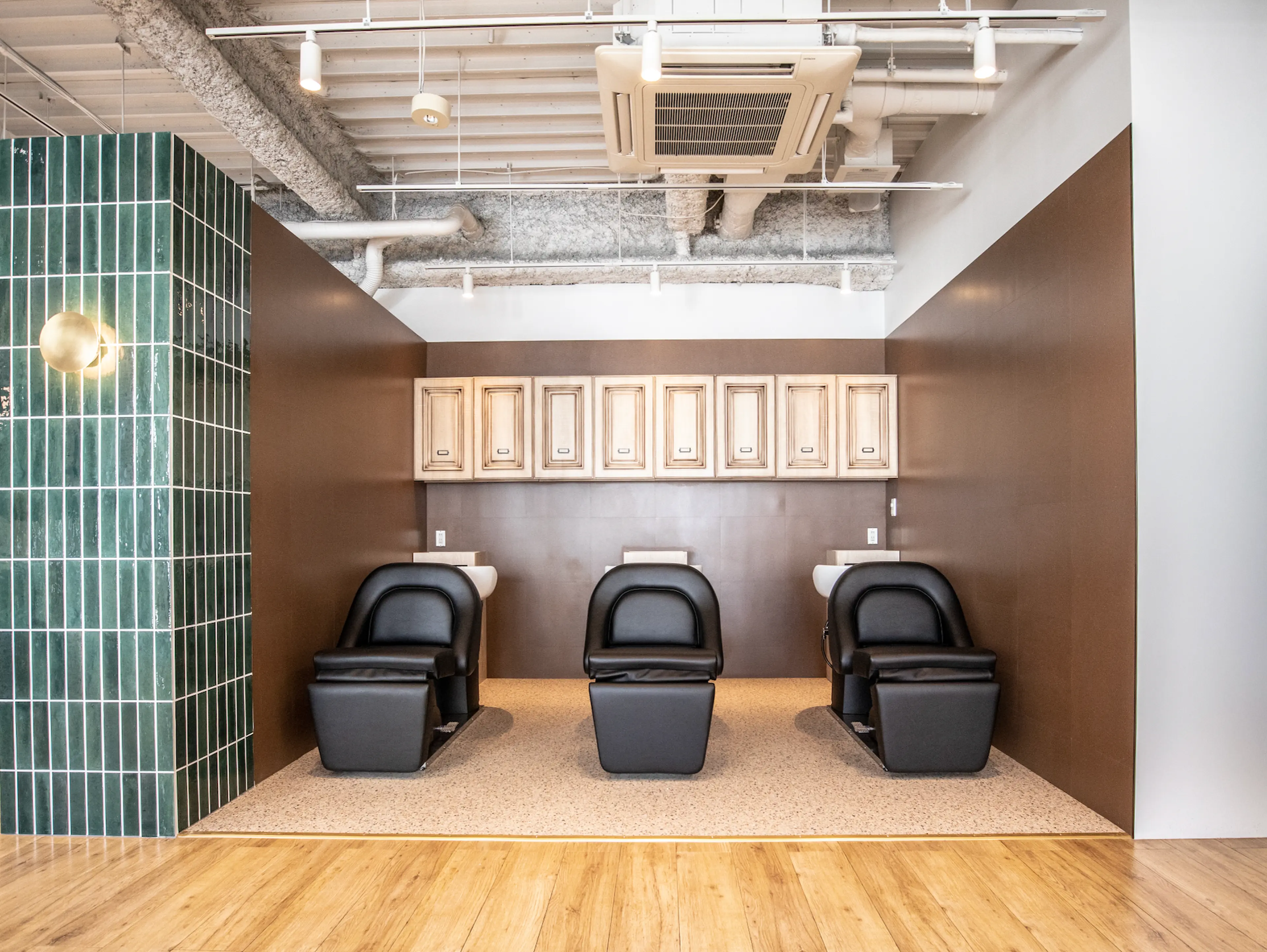 EIGHT corner 大宮東口店の内観・外観2