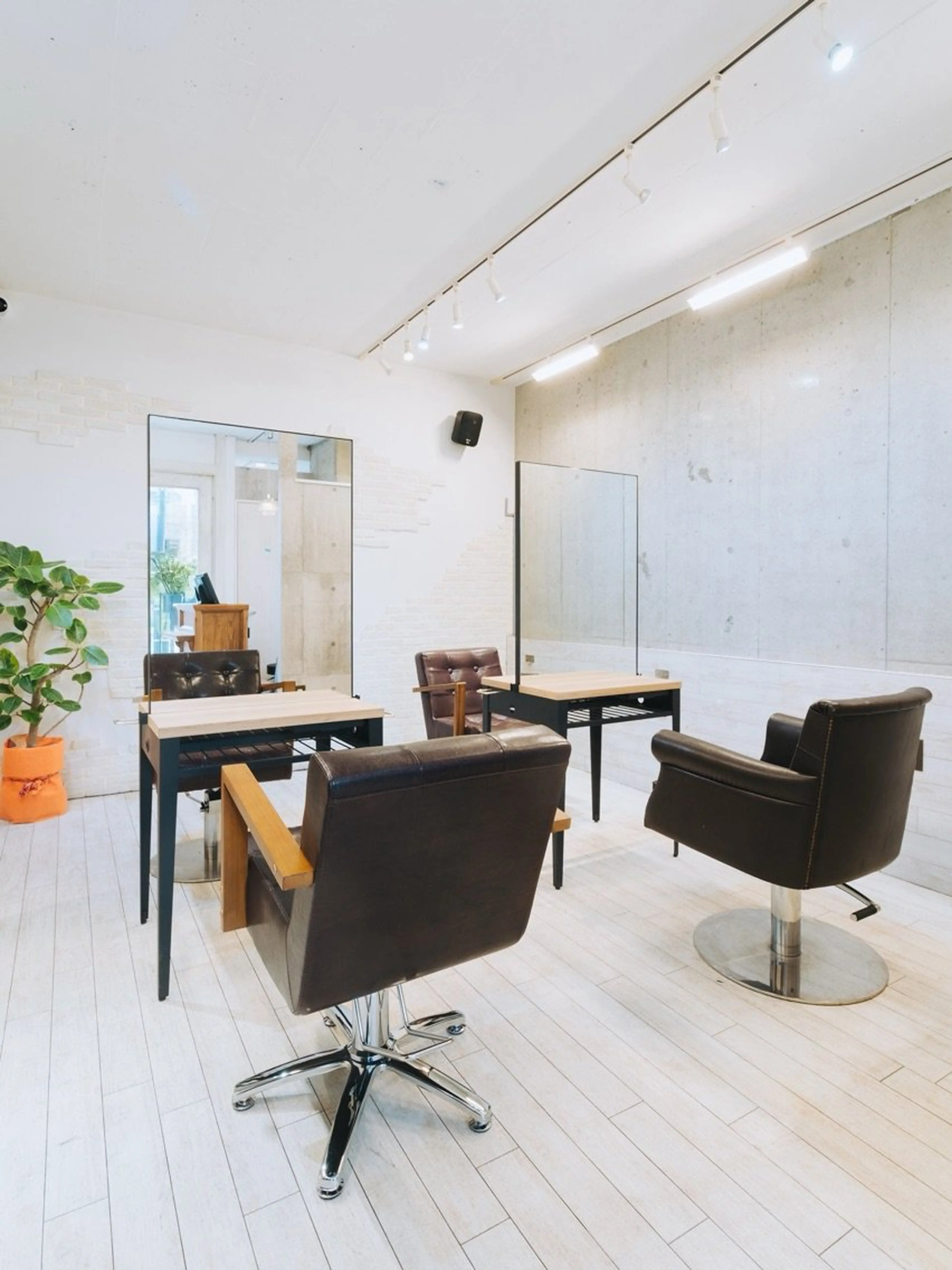 hair resort Ai 川越店の内観・外観1