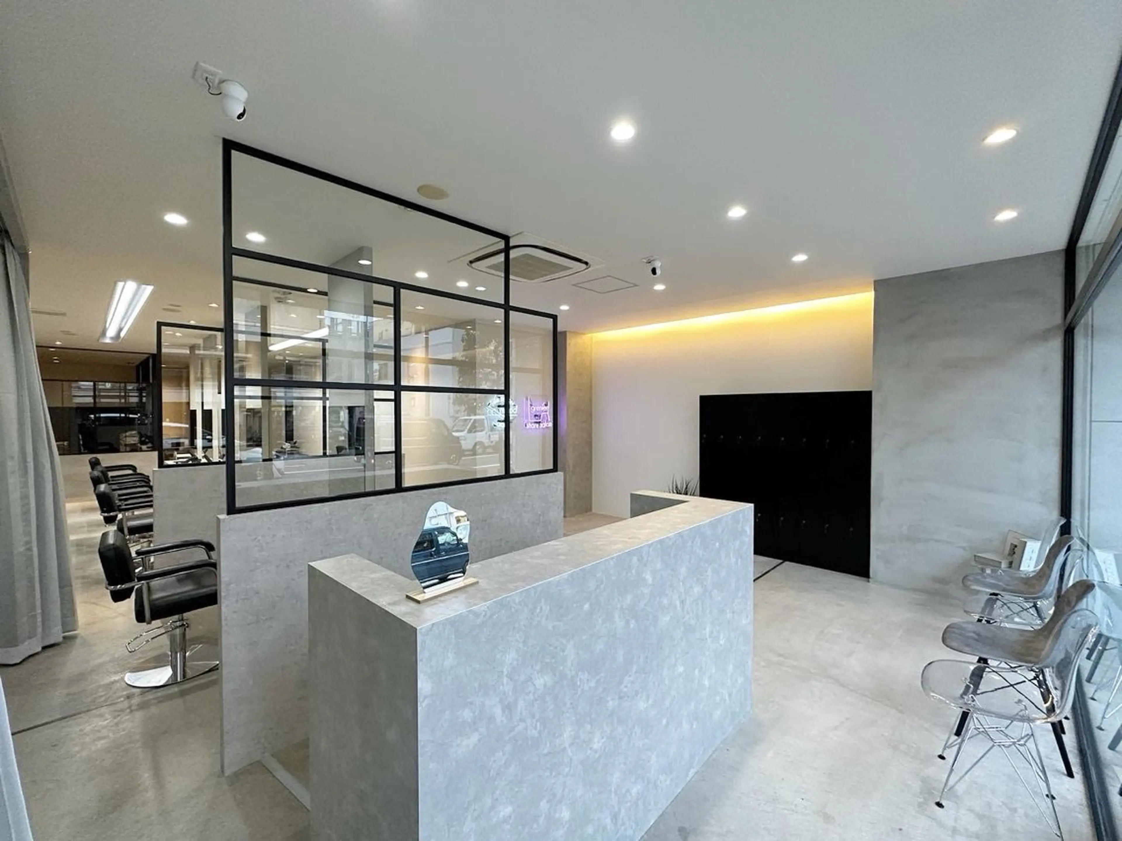 mood パリジェンヌまつげパーマ＆マツエク＆眉毛＆ネイルの内観・外観2