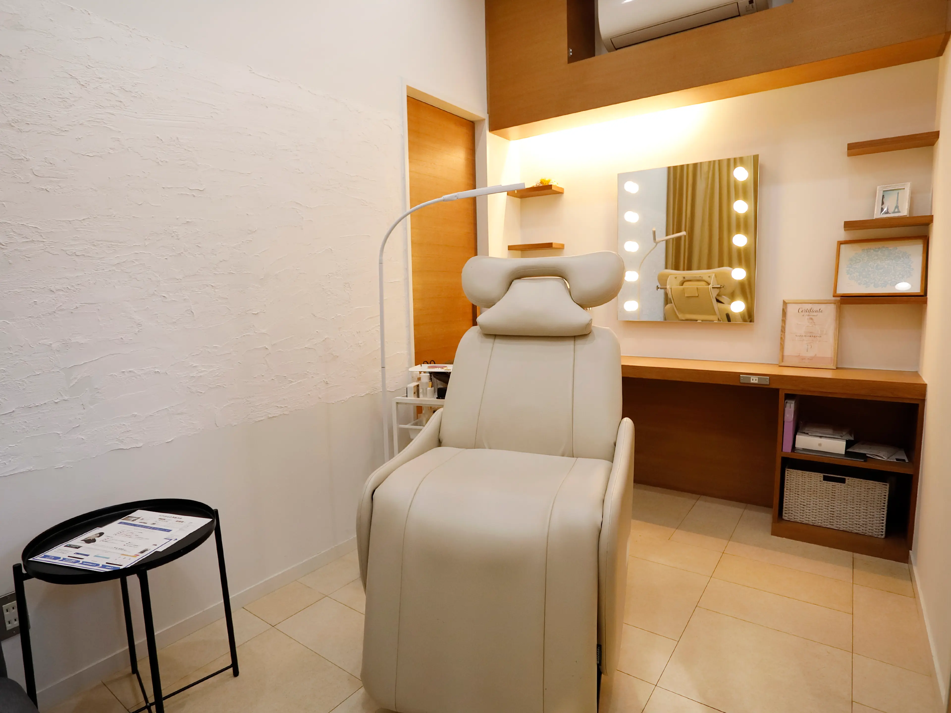 eyelash salon Lucyの内観・外観2