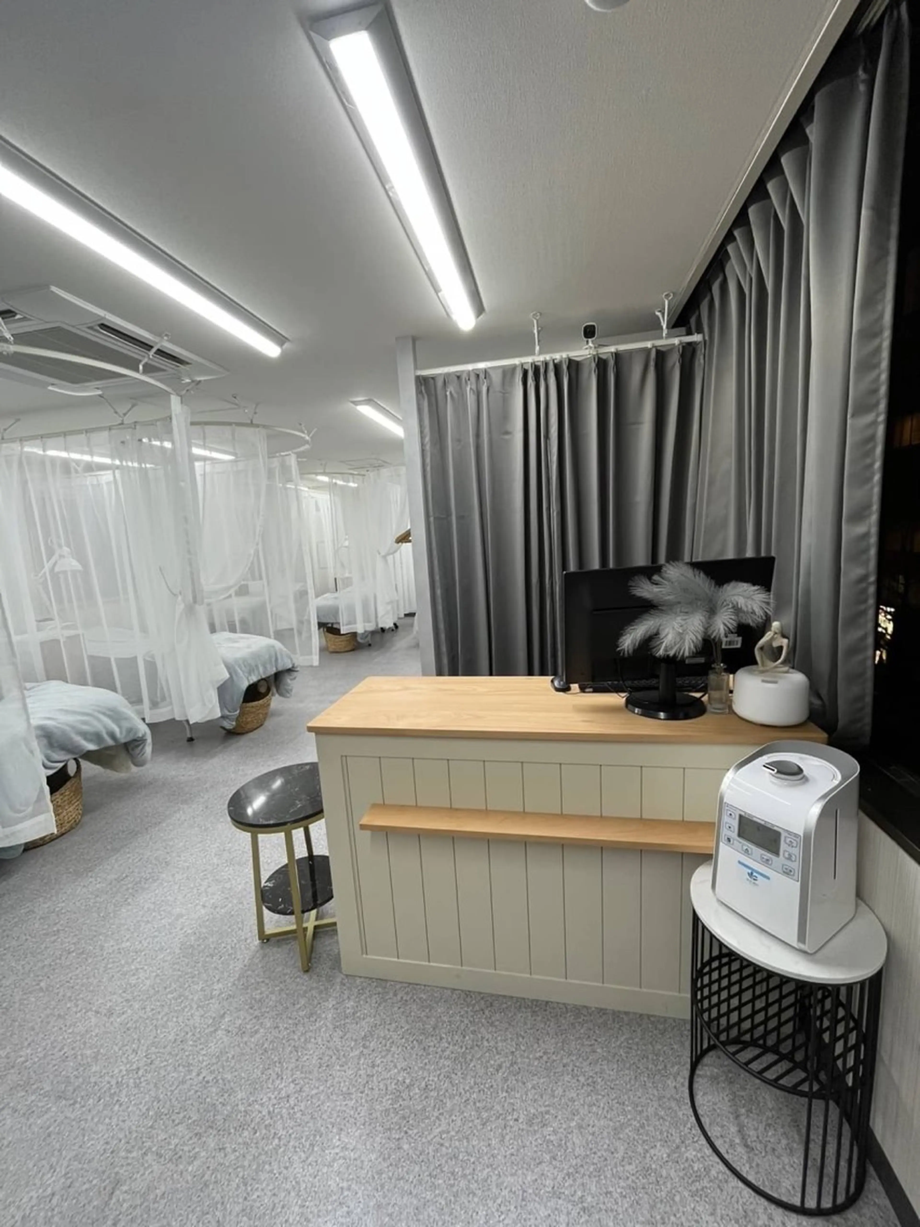 cheek新宿南口店の内観・外観3