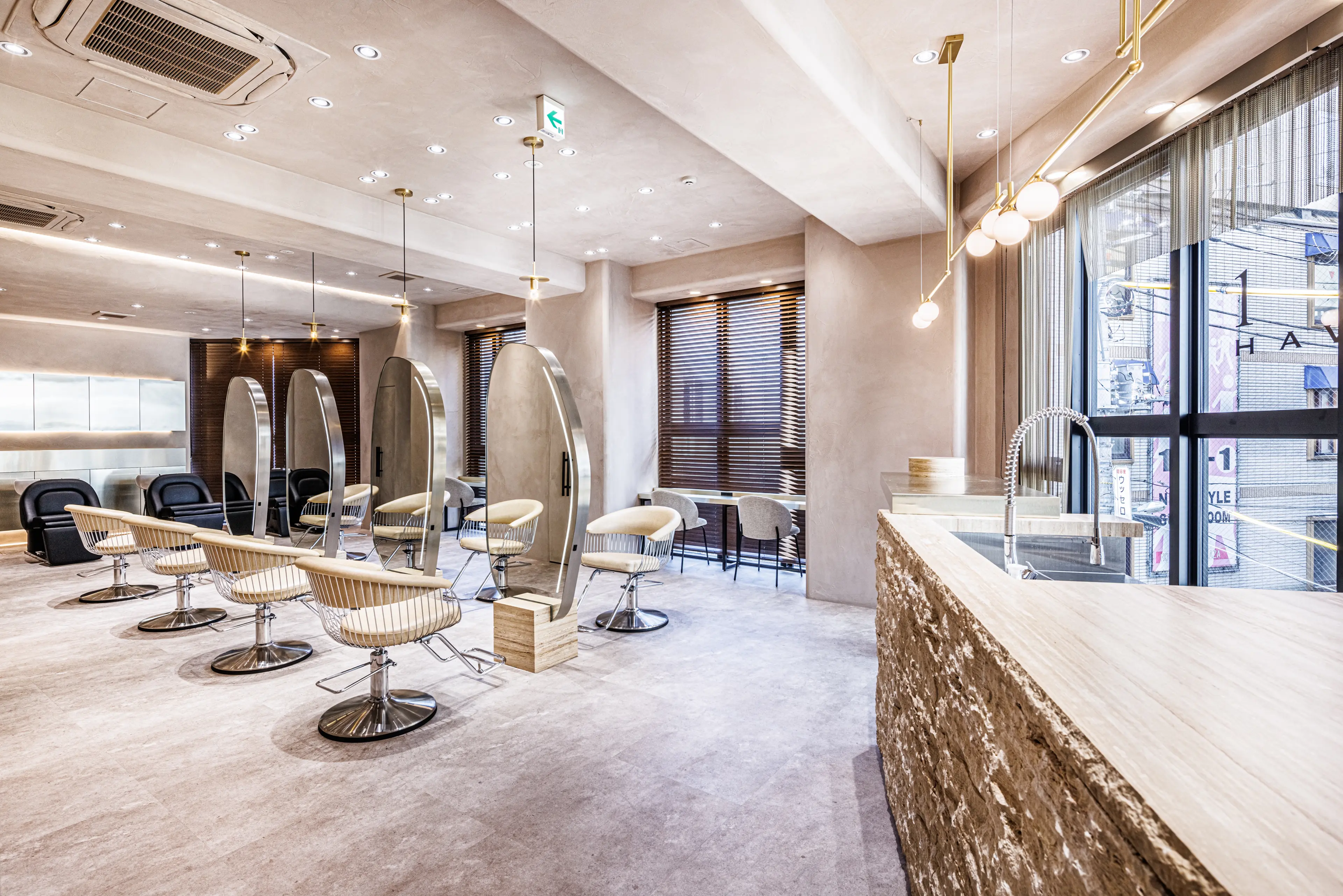 1 HAVANAの内観・外観1