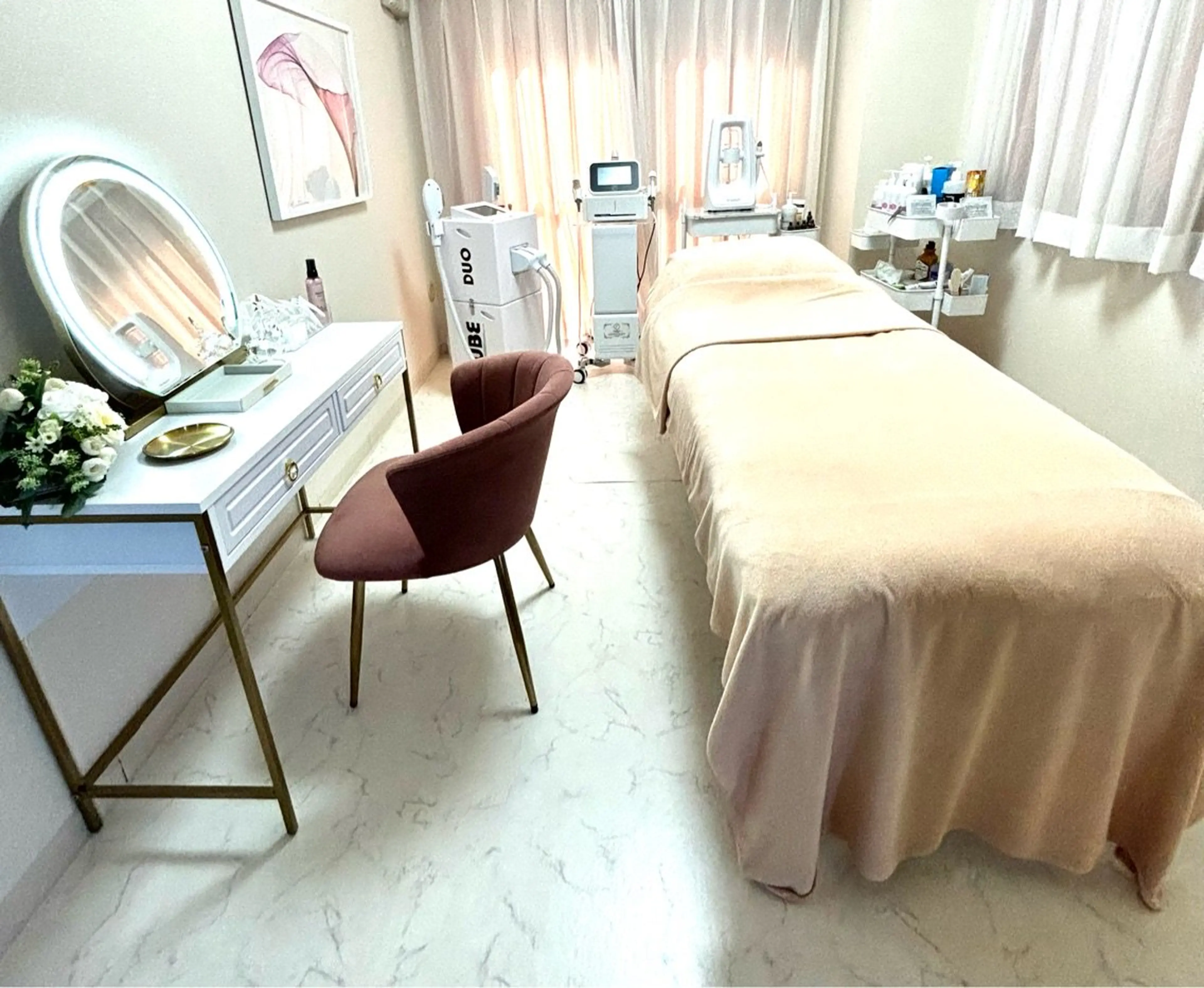 脱毛・小顔リフトアップ専門店　MIYABIの内観・外観1