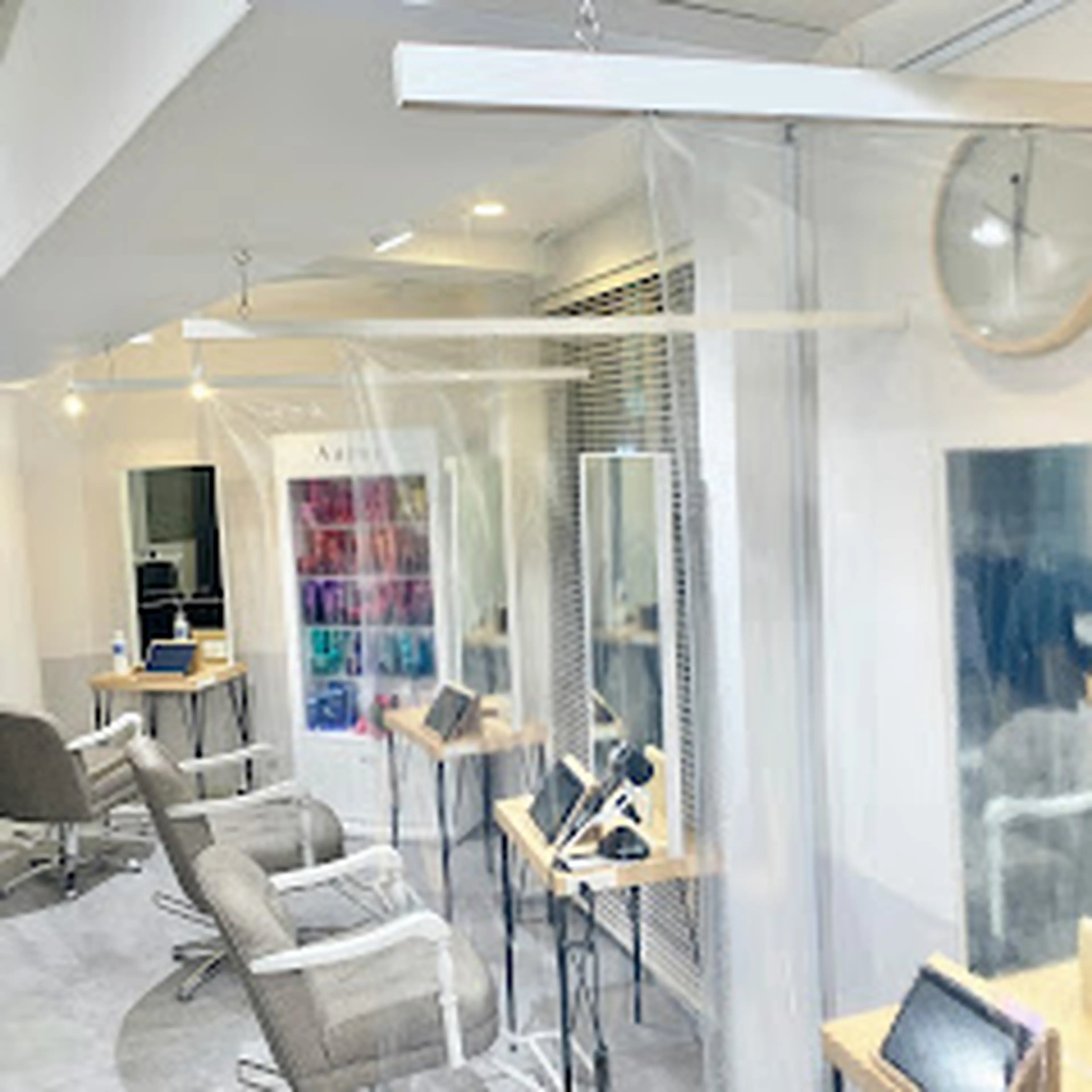 Luis難波ミルボンオージュア認定カラー特化サロン【ルイス】の内観・外観3