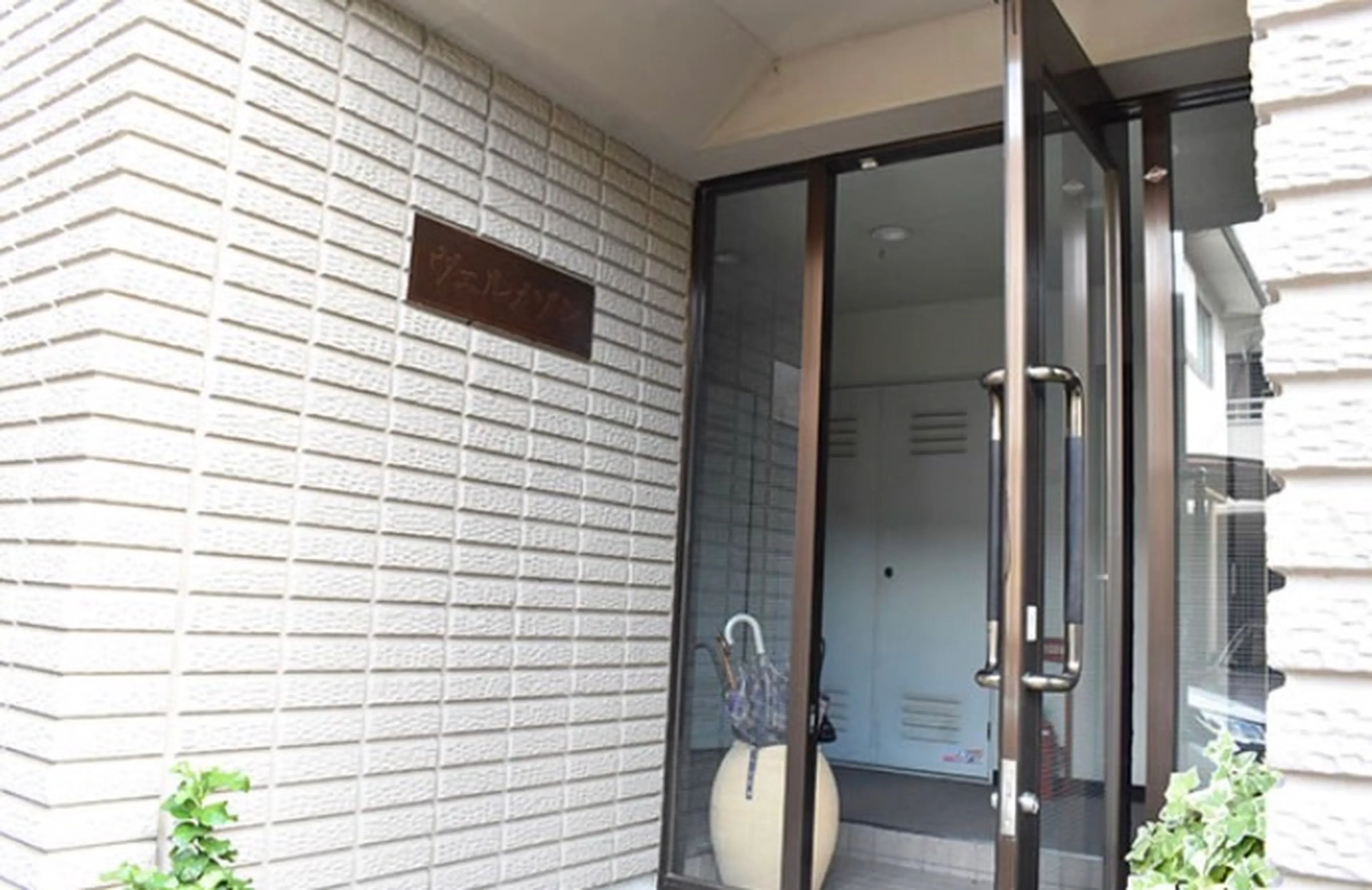 Total Beauty Salon Luanaの内観・外観1