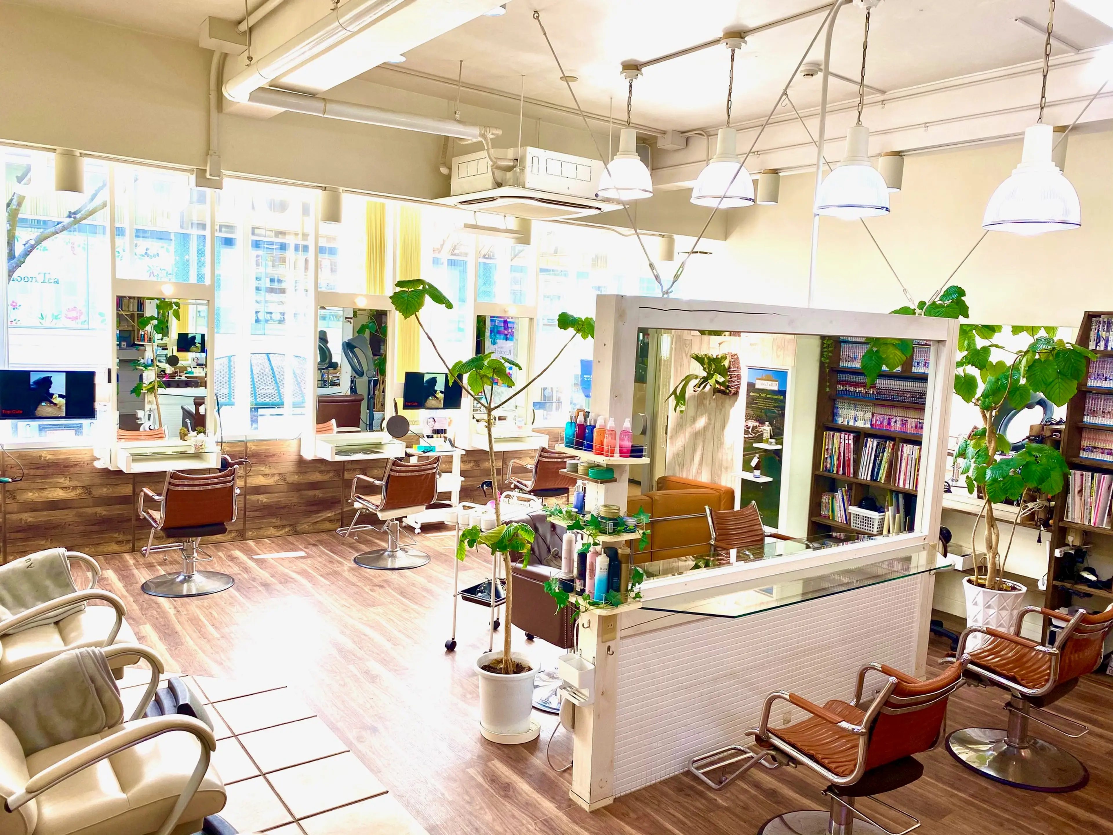 HAIR　MAKE　bruntの内観・外観1