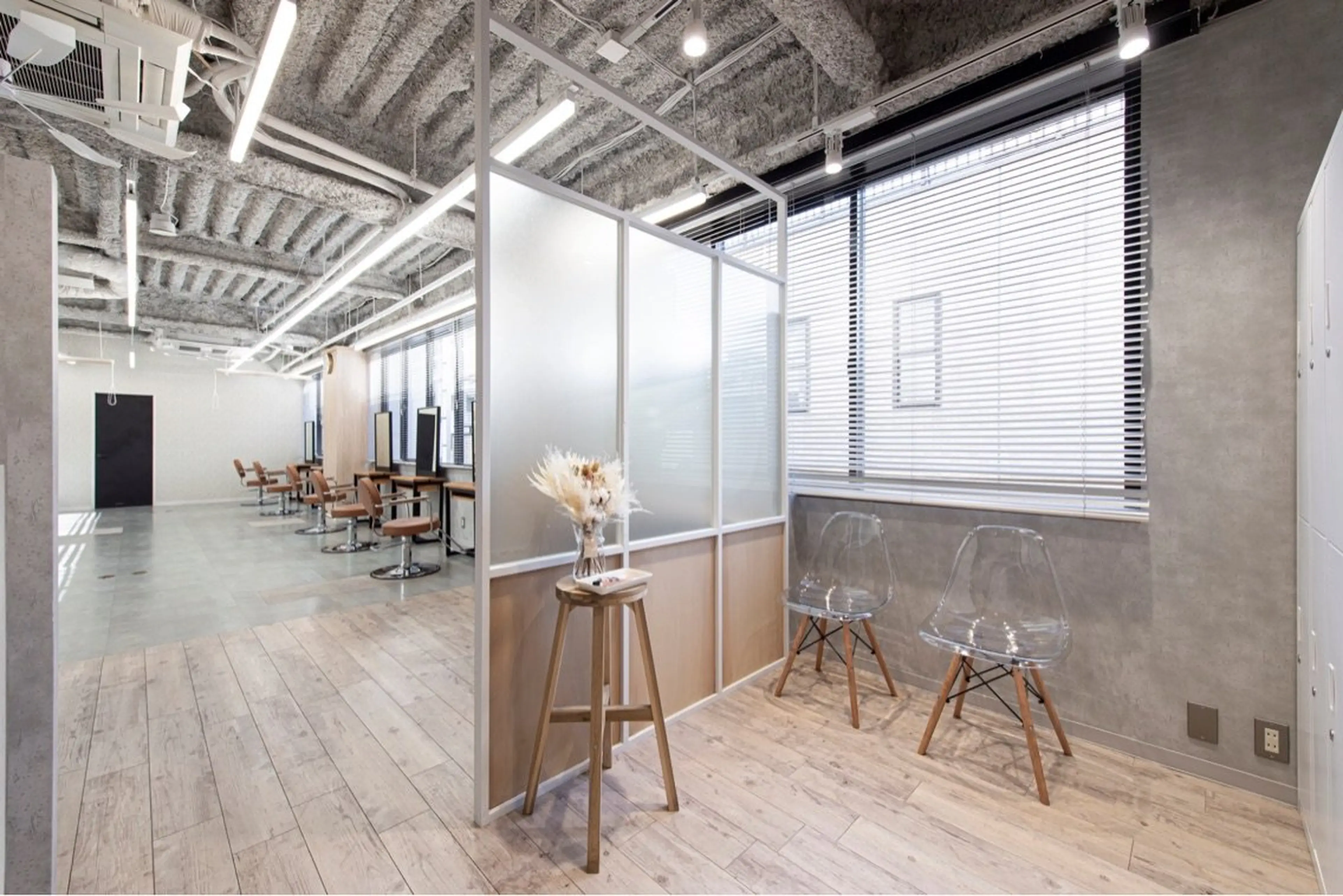 universe tokyo池袋　池袋西口店の内観・外観2