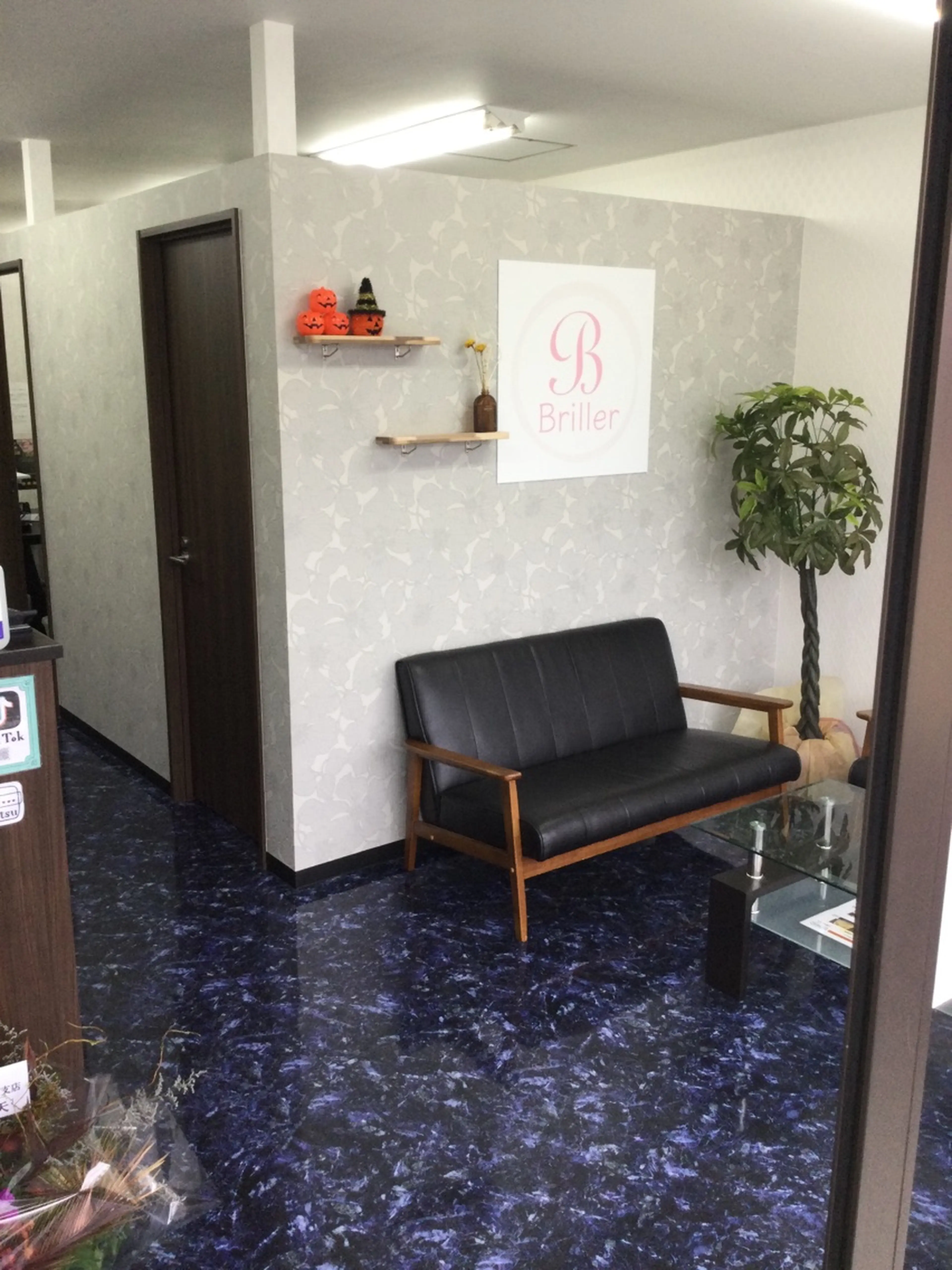 Brillerの内観・外観1