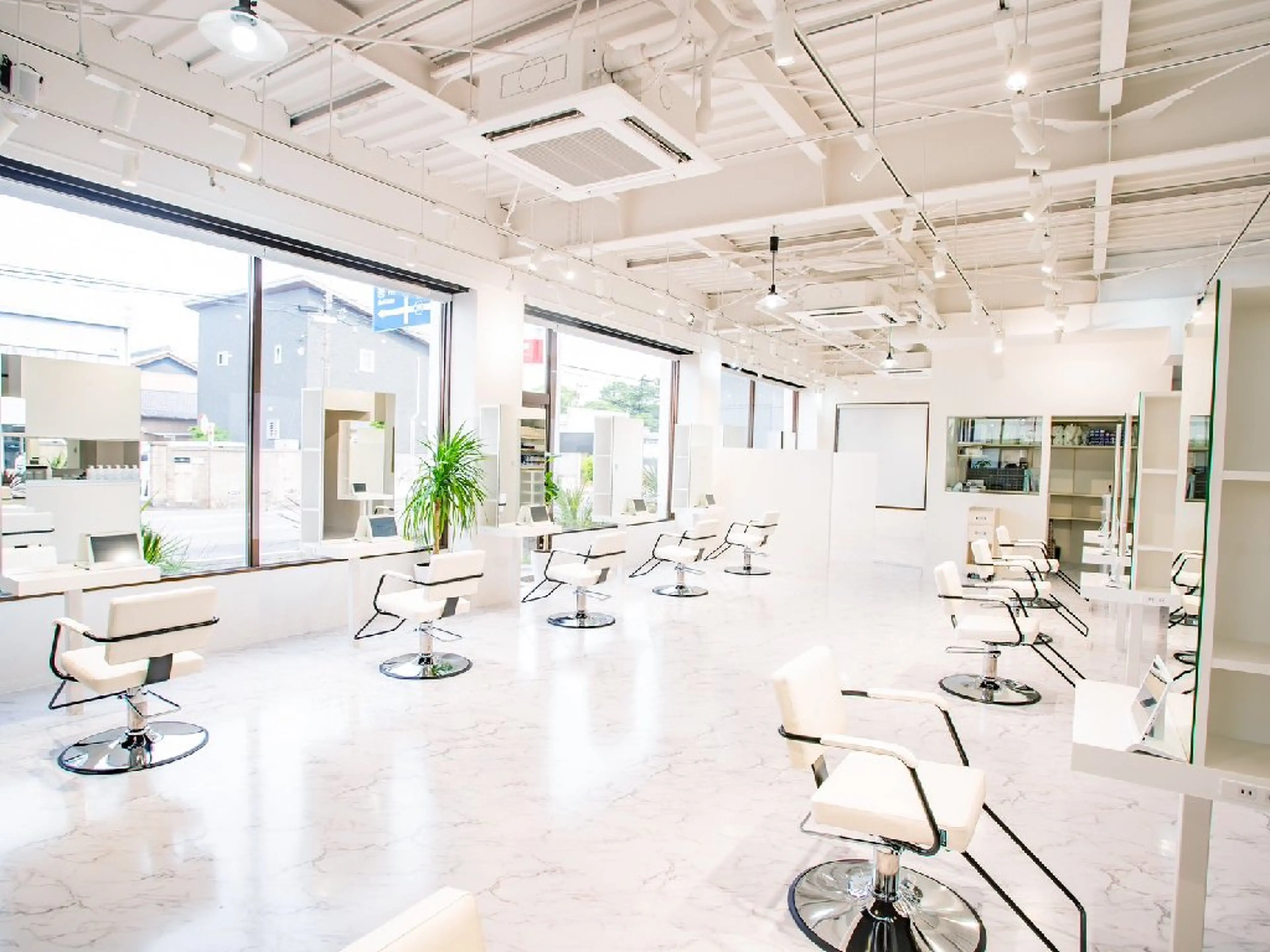 Antwerp hair linoの内観・外観2