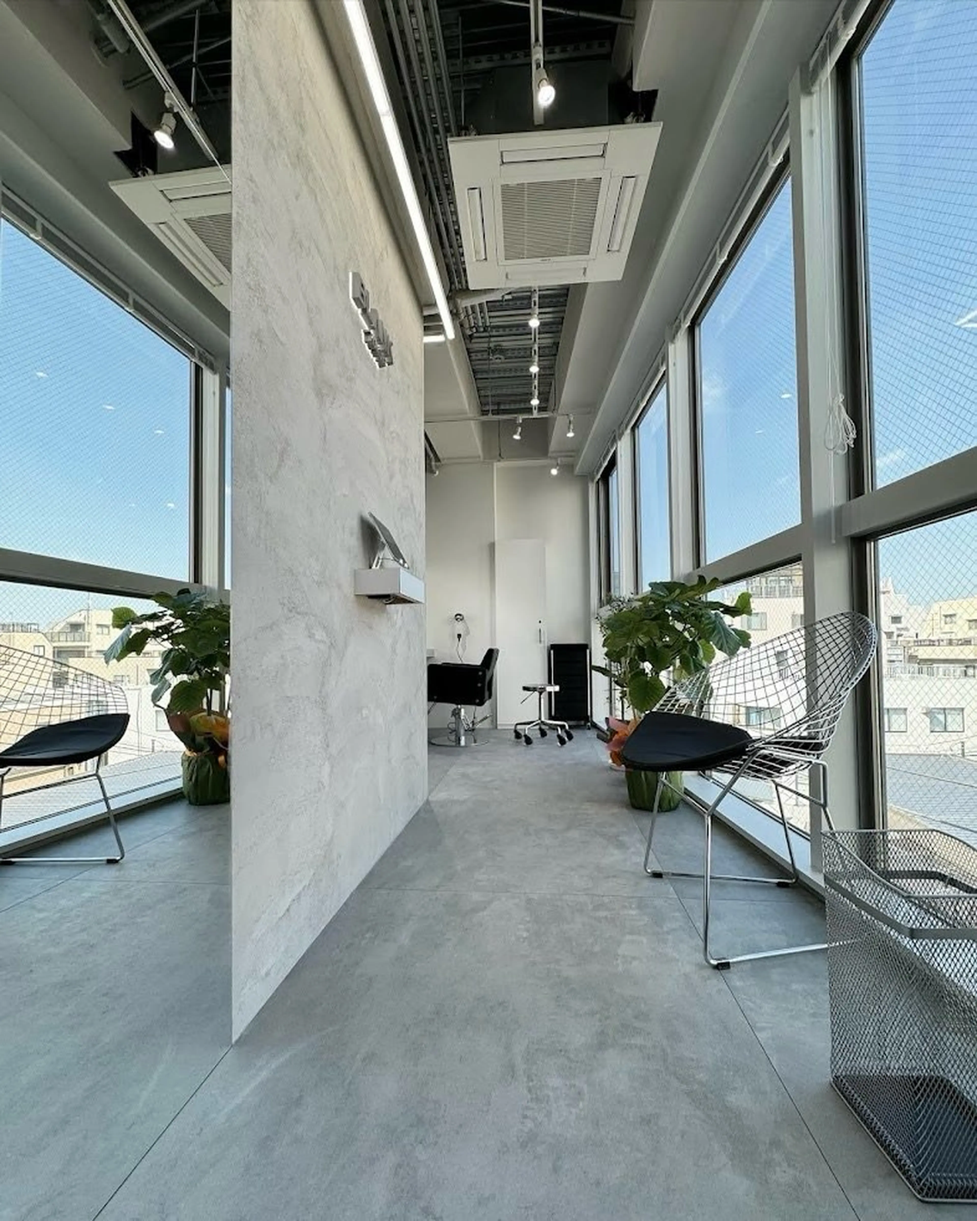 BLANK TOKYOの内観・外観2