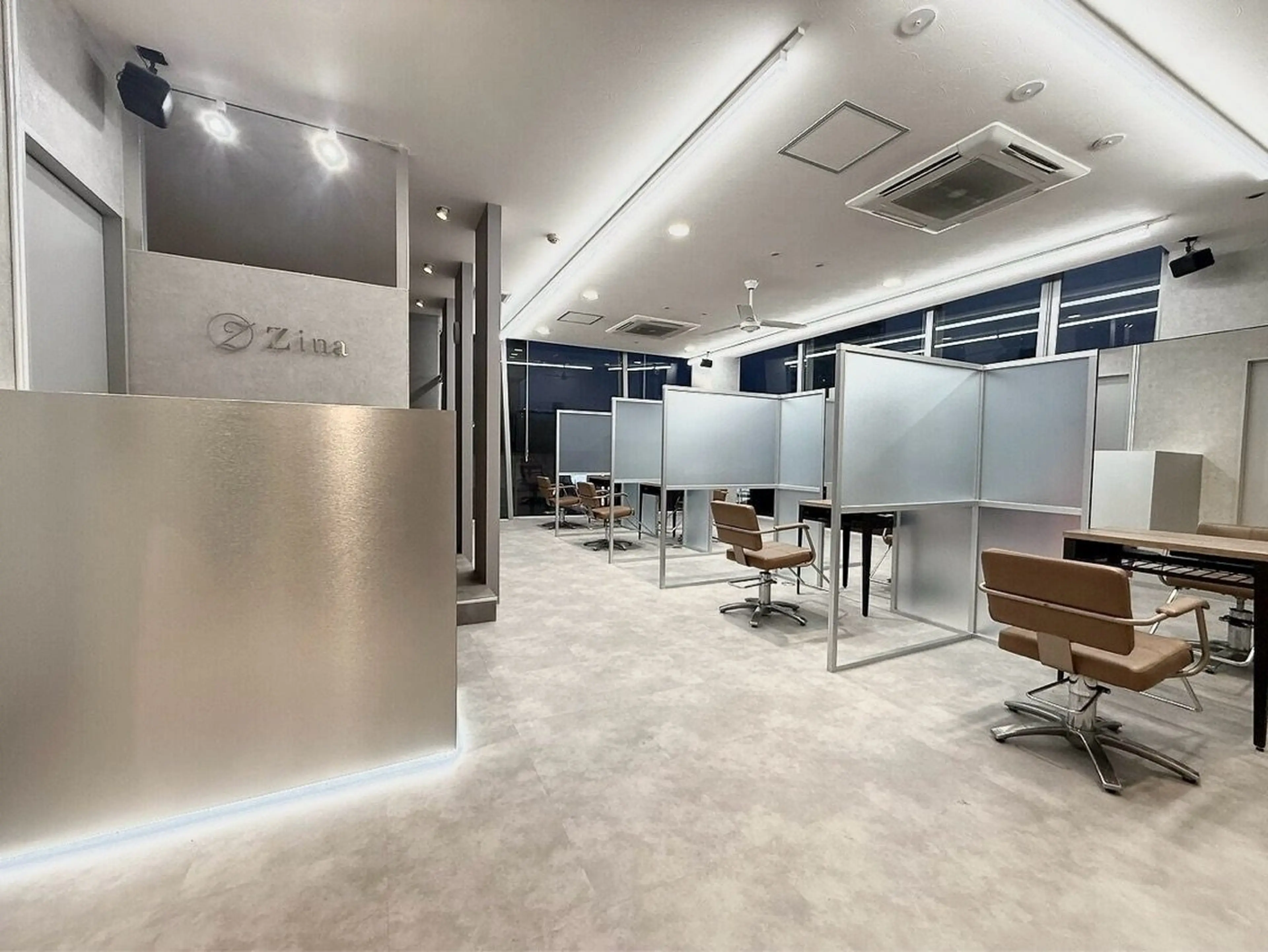 Men's salon Zina天神の内観・外観2