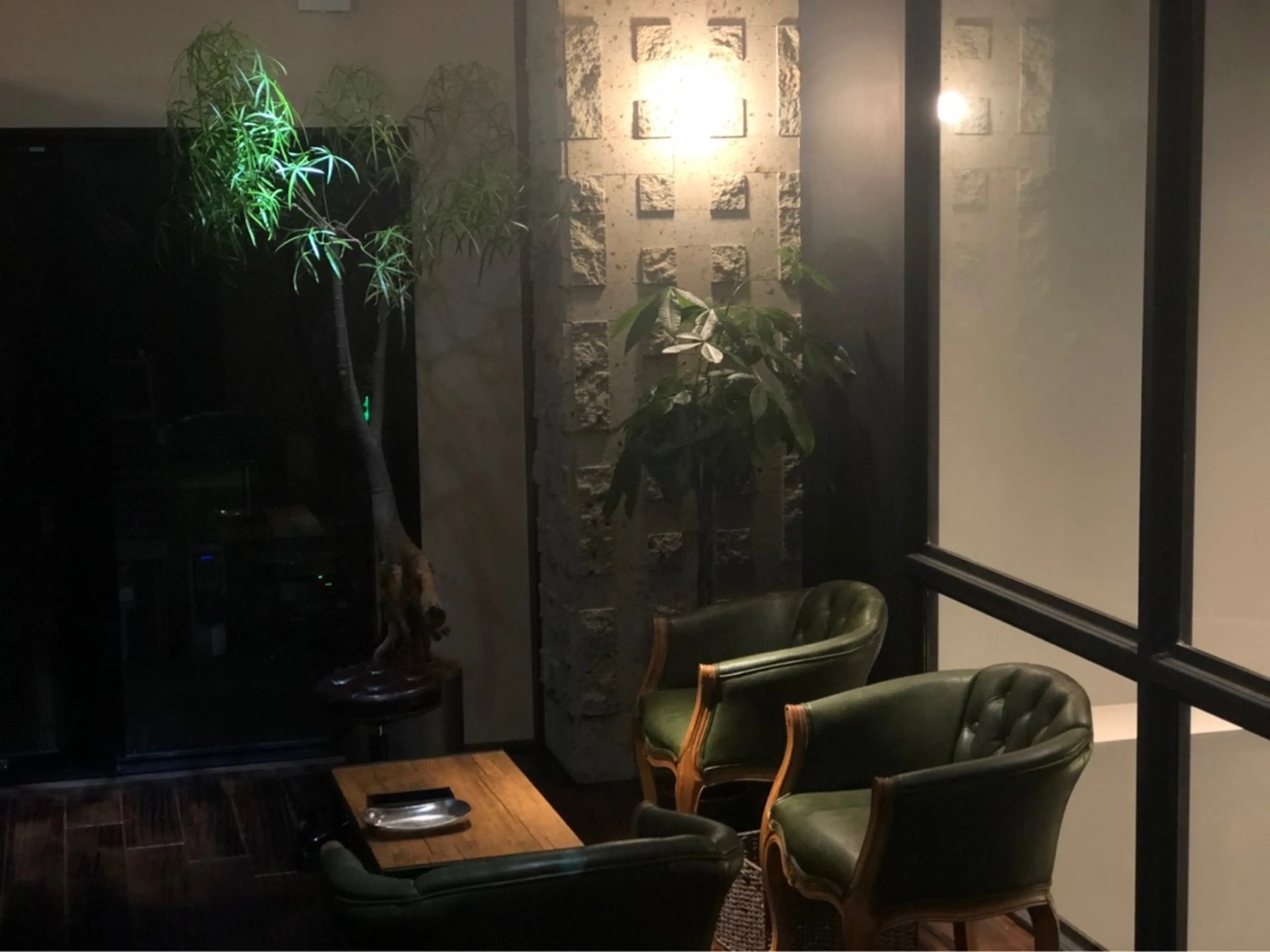 Men's salon LEON+0(レオンゼロ)の内観・外観3