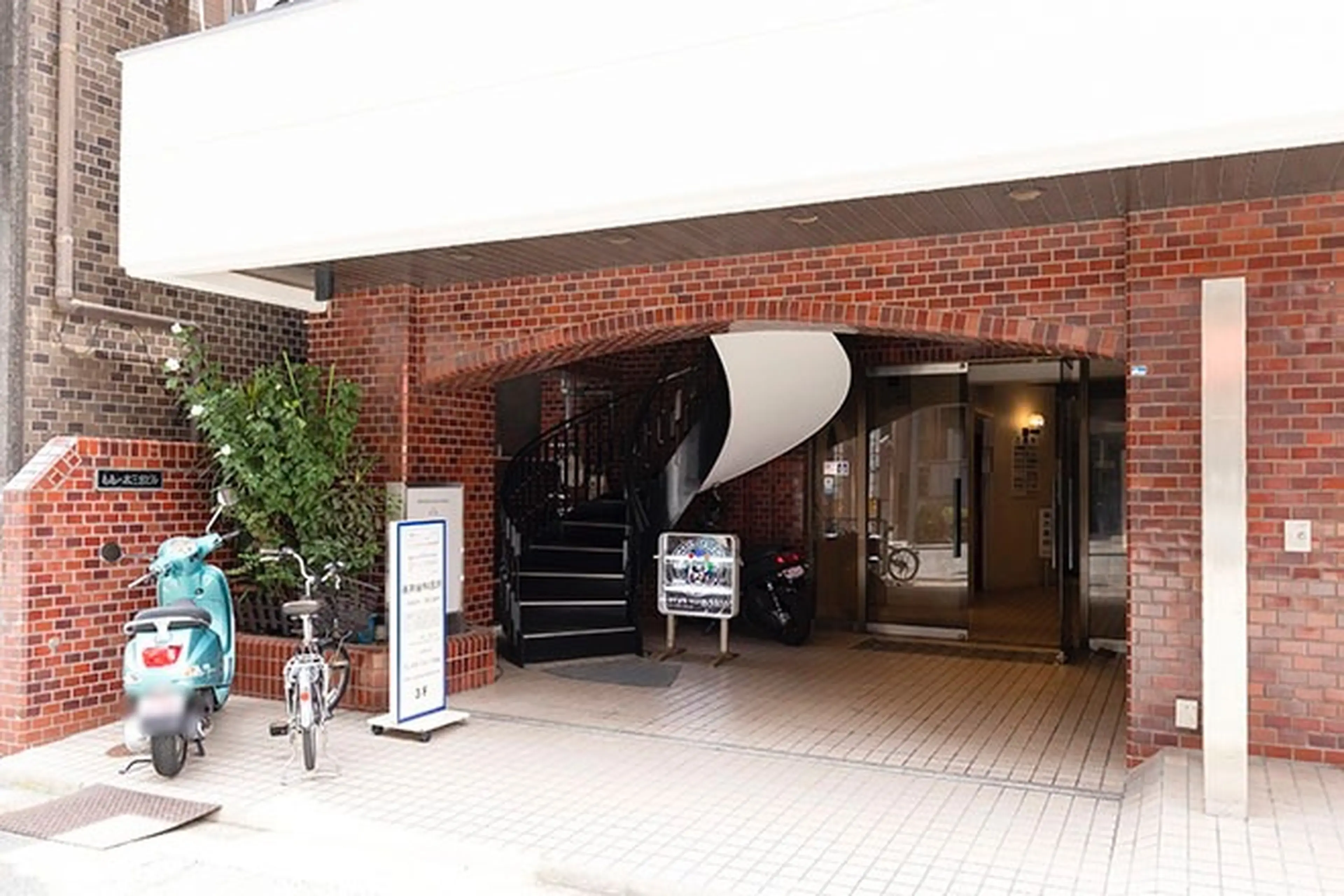 美容鍼・小顔矯正　ハリシェンドの内観・外観1