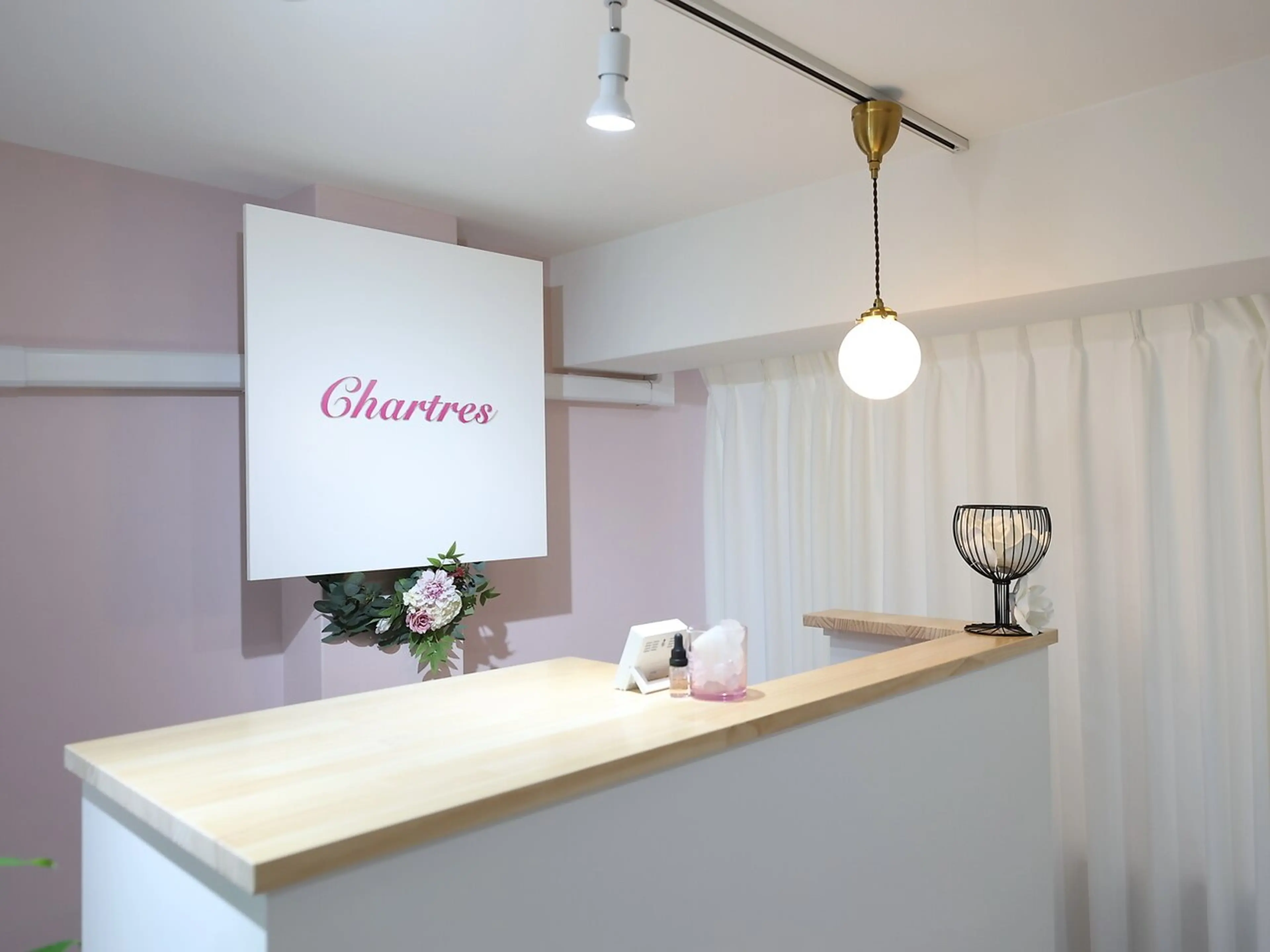 シャルトルズ西宮北口の内観・外観2