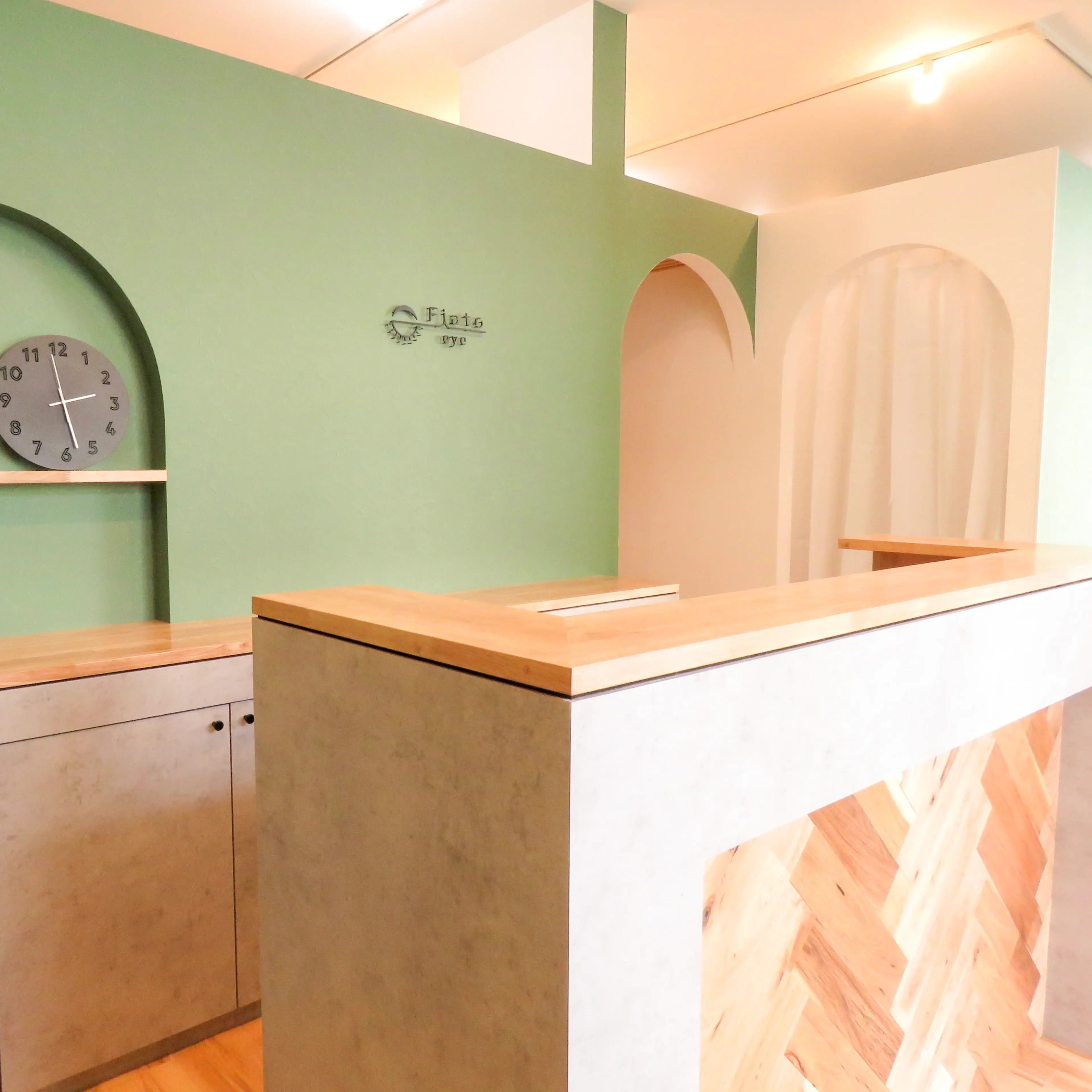 Fiato eye 赤羽３号店【フィアート】の内観・外観1