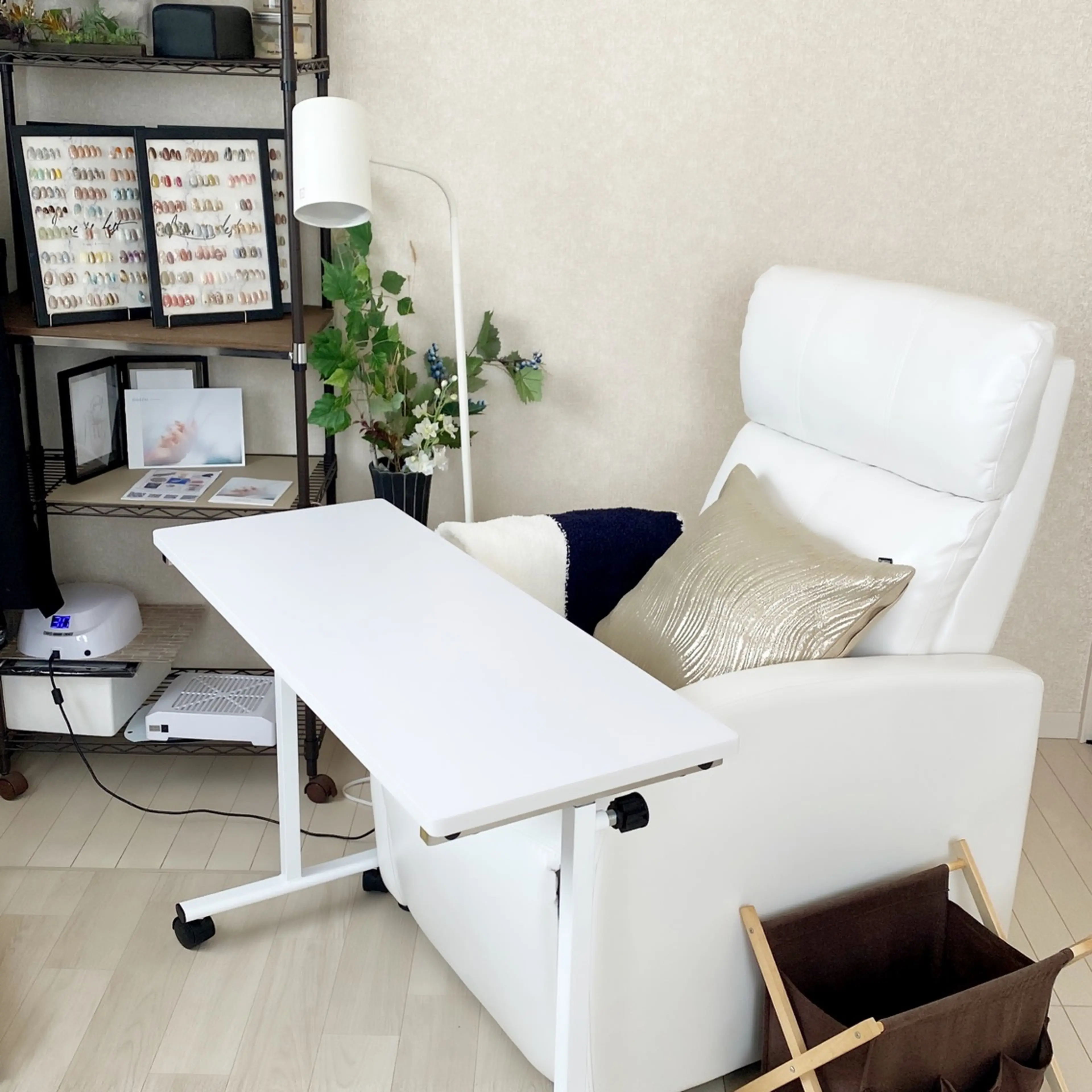 nail NICOLYの内観・外観1