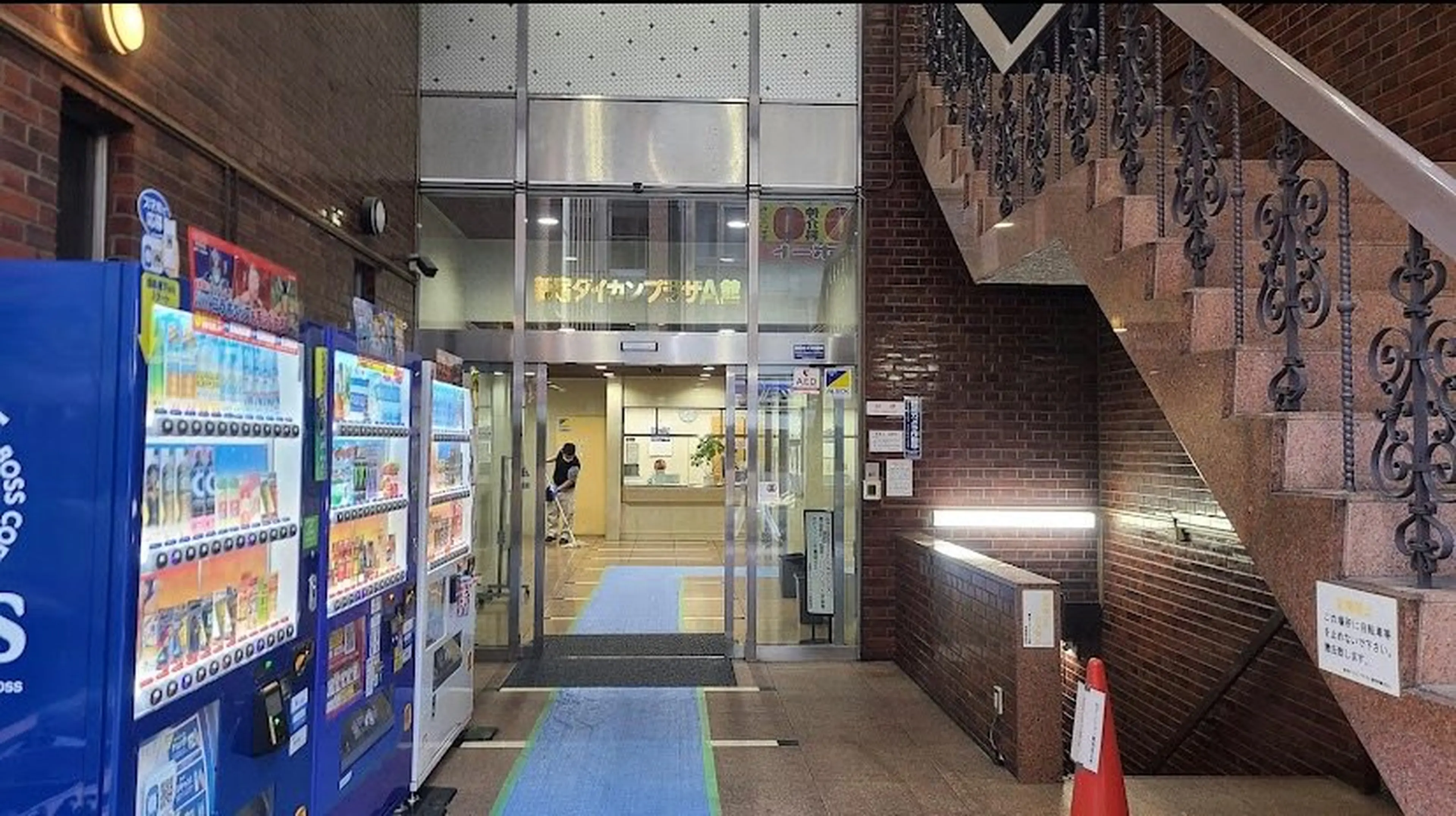 Lヒヒアイラッシュの内観・外観2