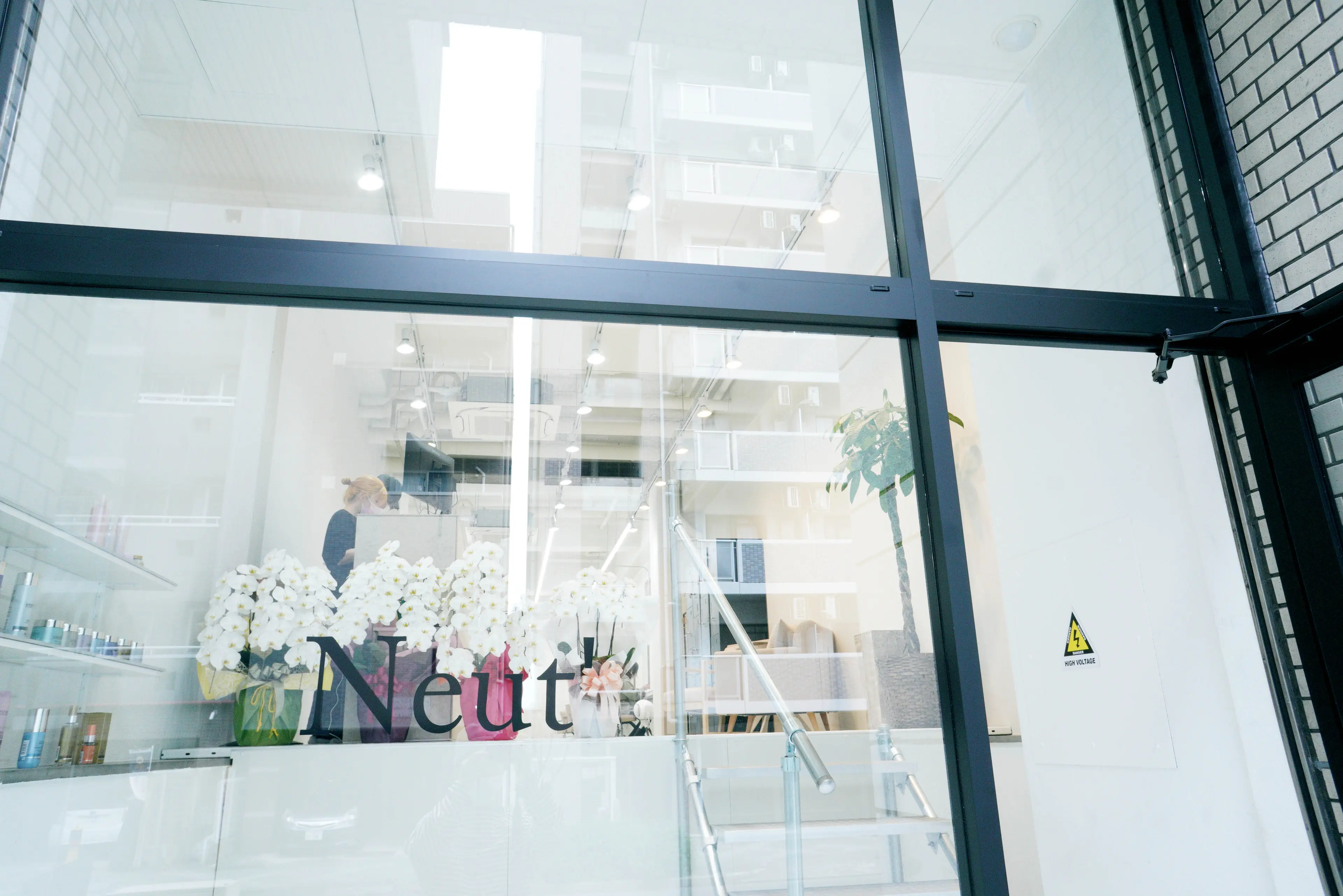 Neut'の内観・外観3