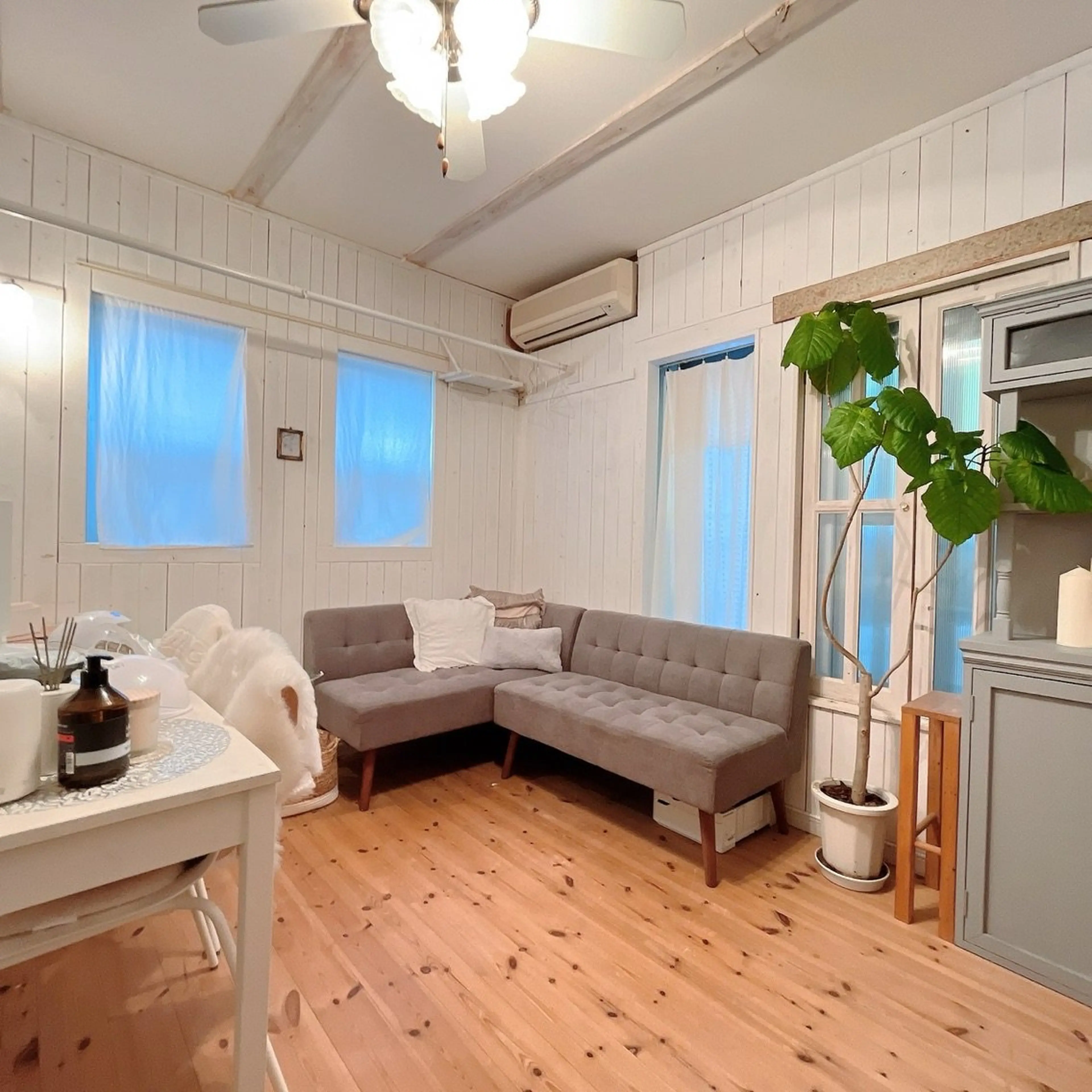 Nailshop  Mimiの内観・外観1