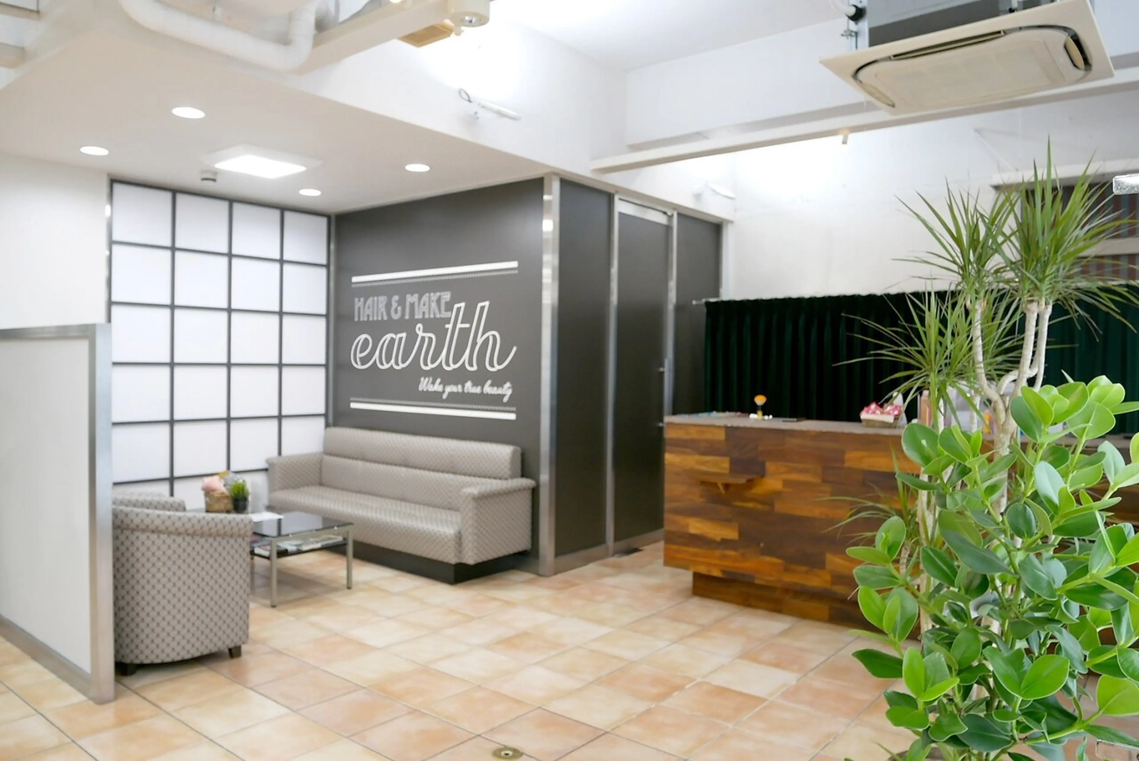 Hair＆Ｍake EARTH柏店の内観・外観2