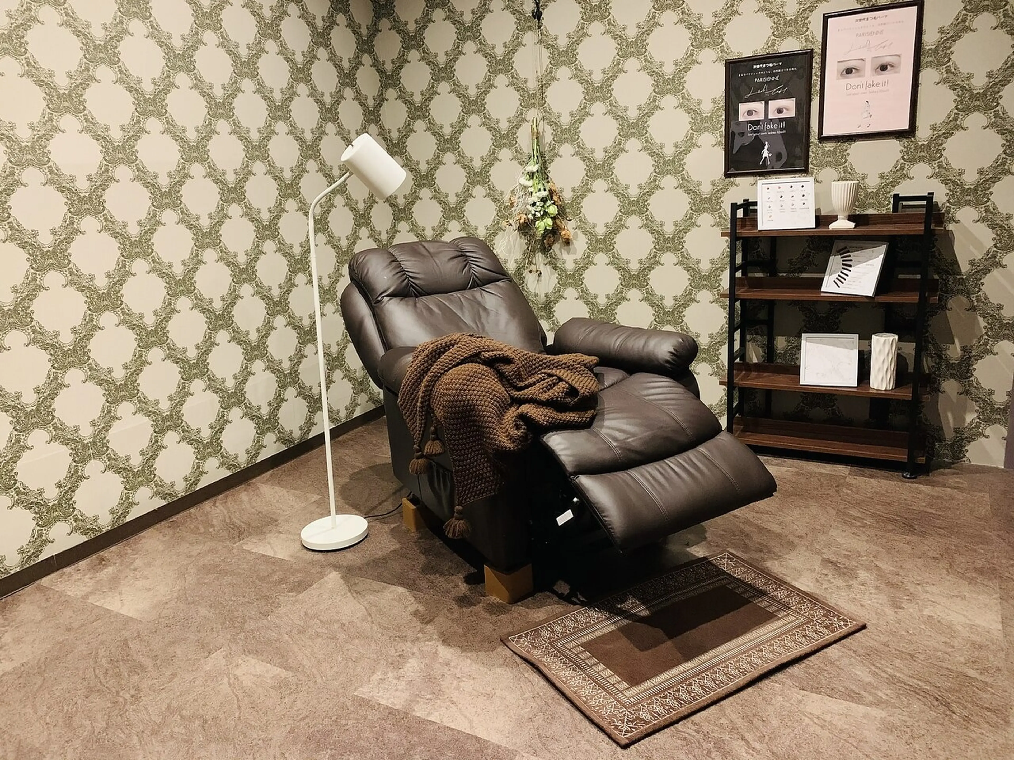 Genieの内観・外観2