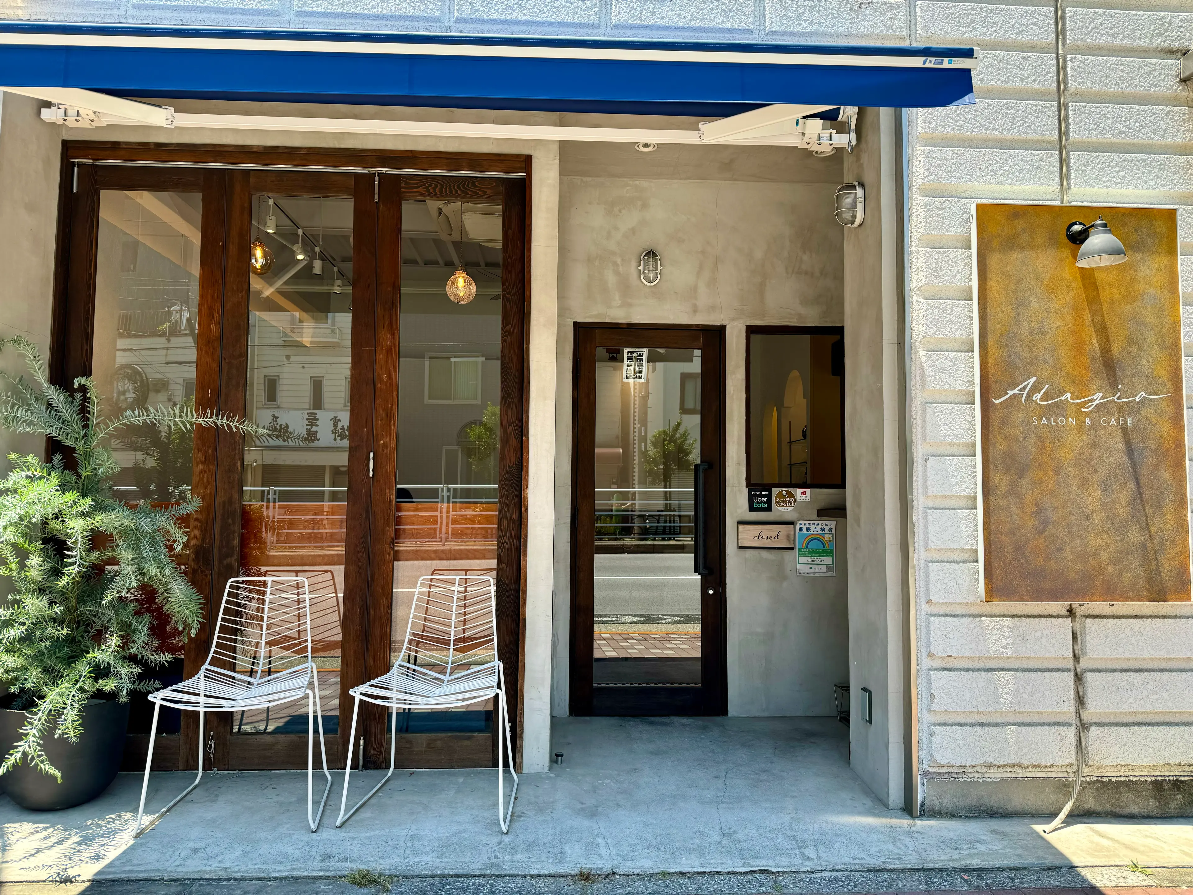 Adagio SALON&CAFEの内観・外観1