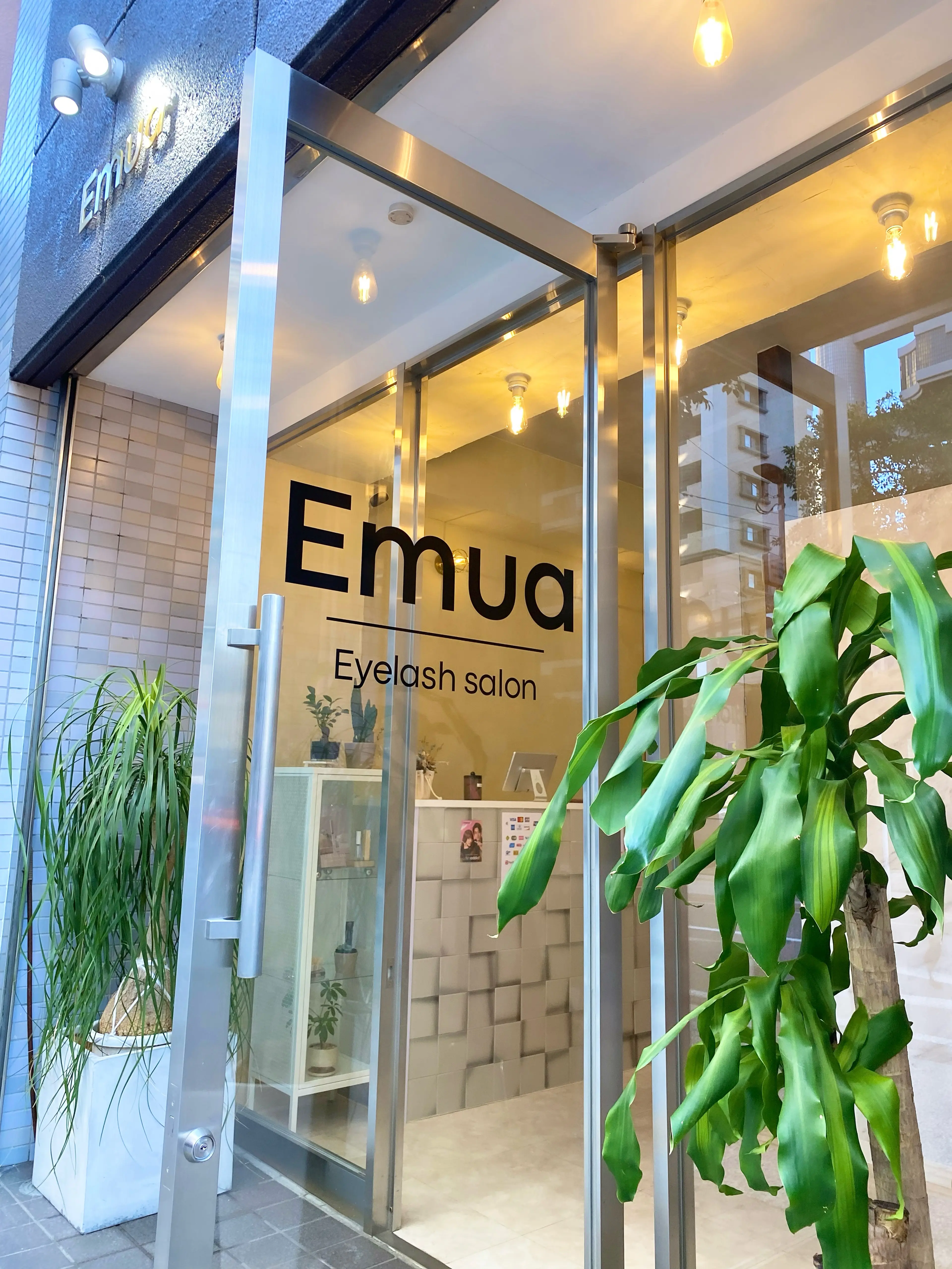 Emua Eyelash 渡辺通店の内観・外観2