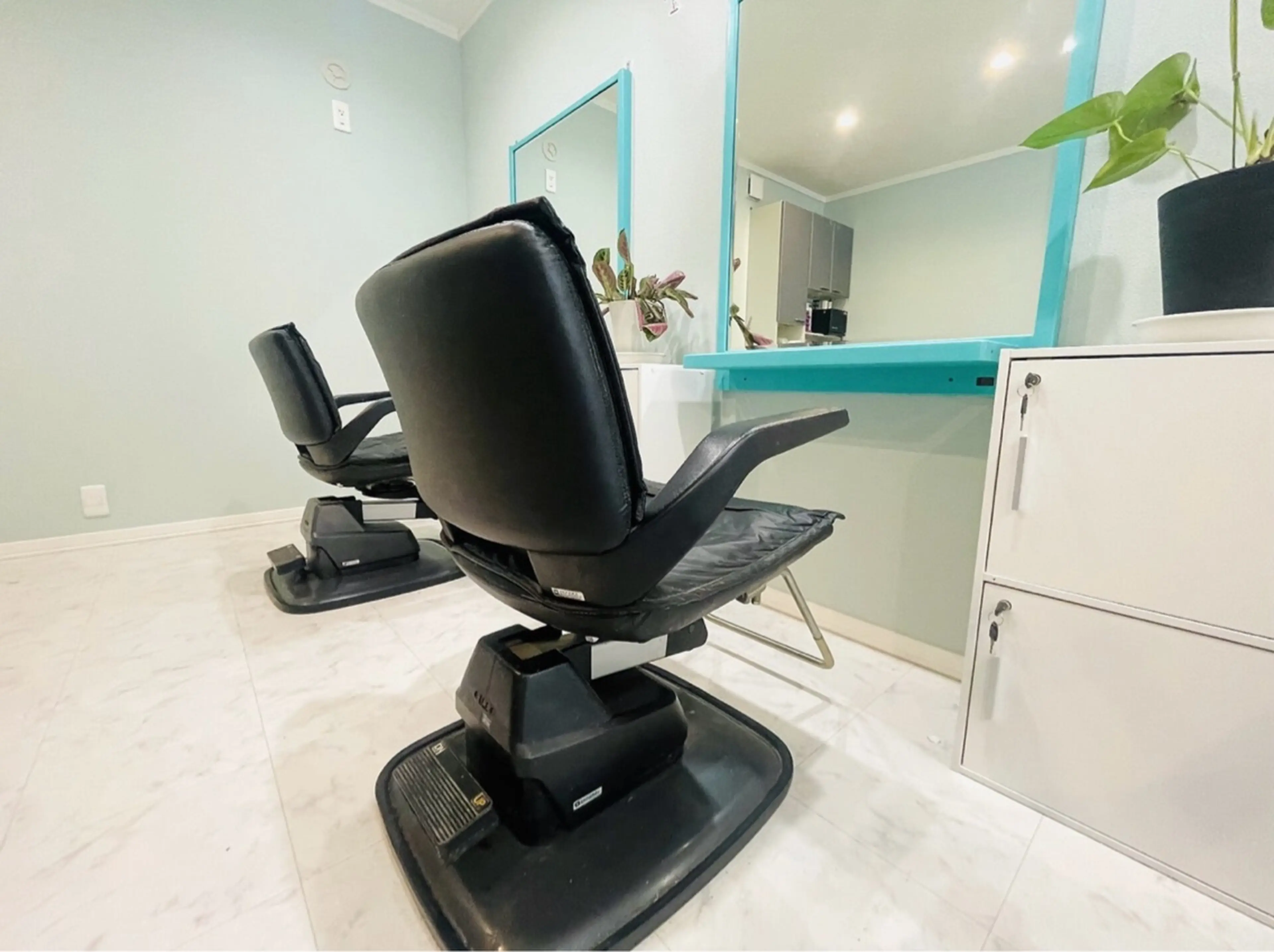 Beauty Salon月麗〜ルナ〜の内観・外観1