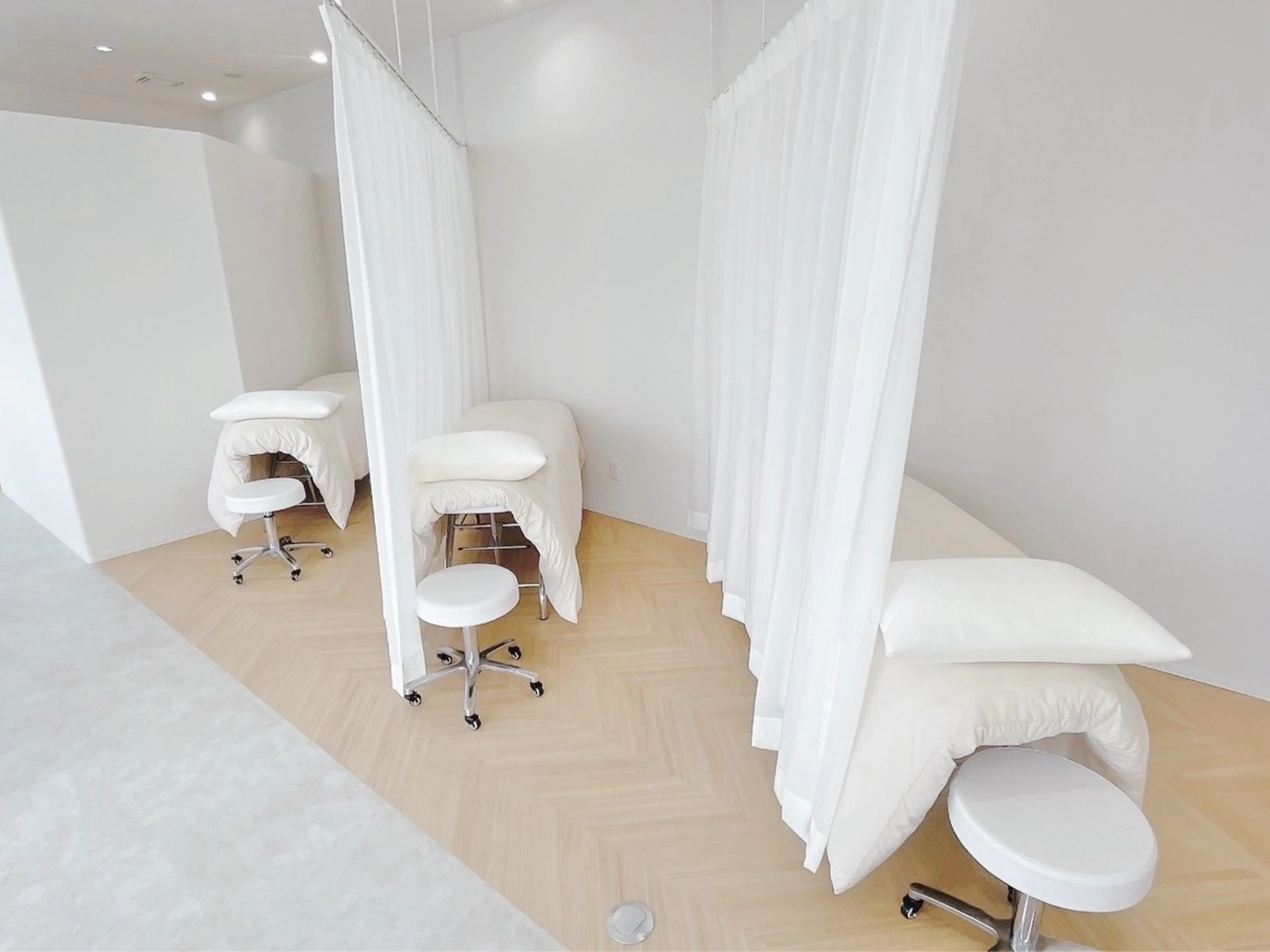 アイサロンラソ束本店の内観・外観2