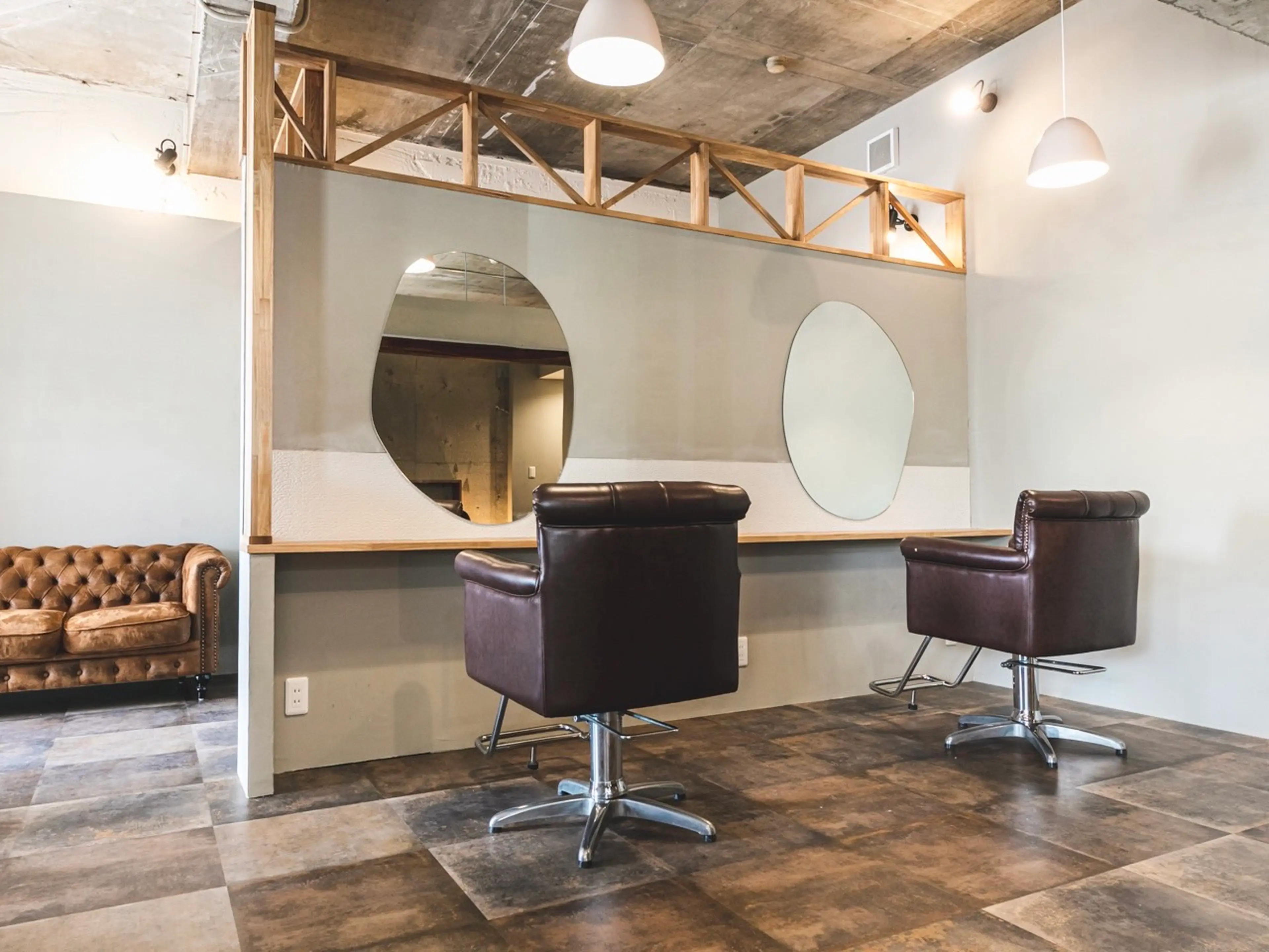 Ｐｏｍｐａｄｏｕｒの内観・外観2