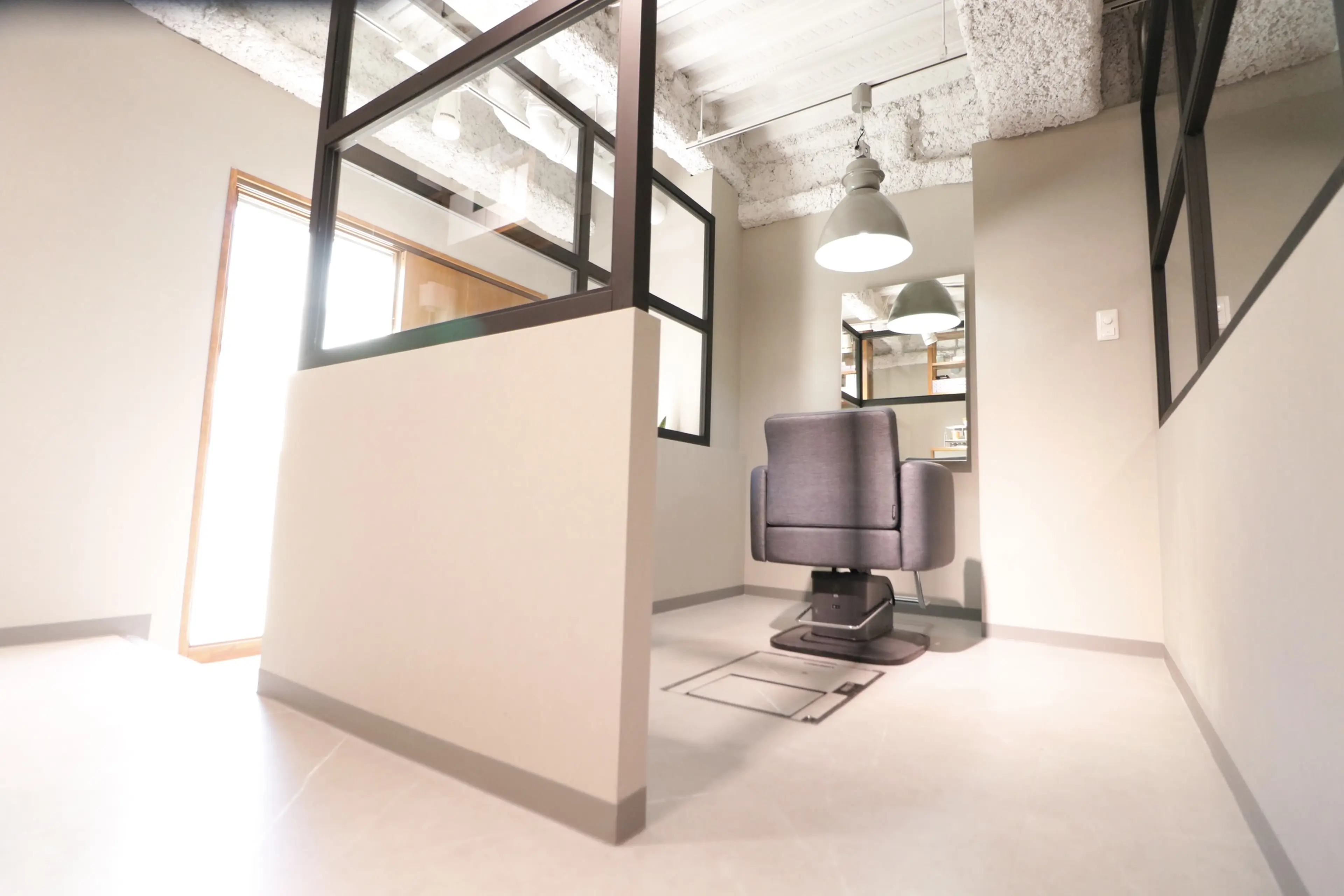 FORM FOLLOWS FUNCTIONの内観・外観2