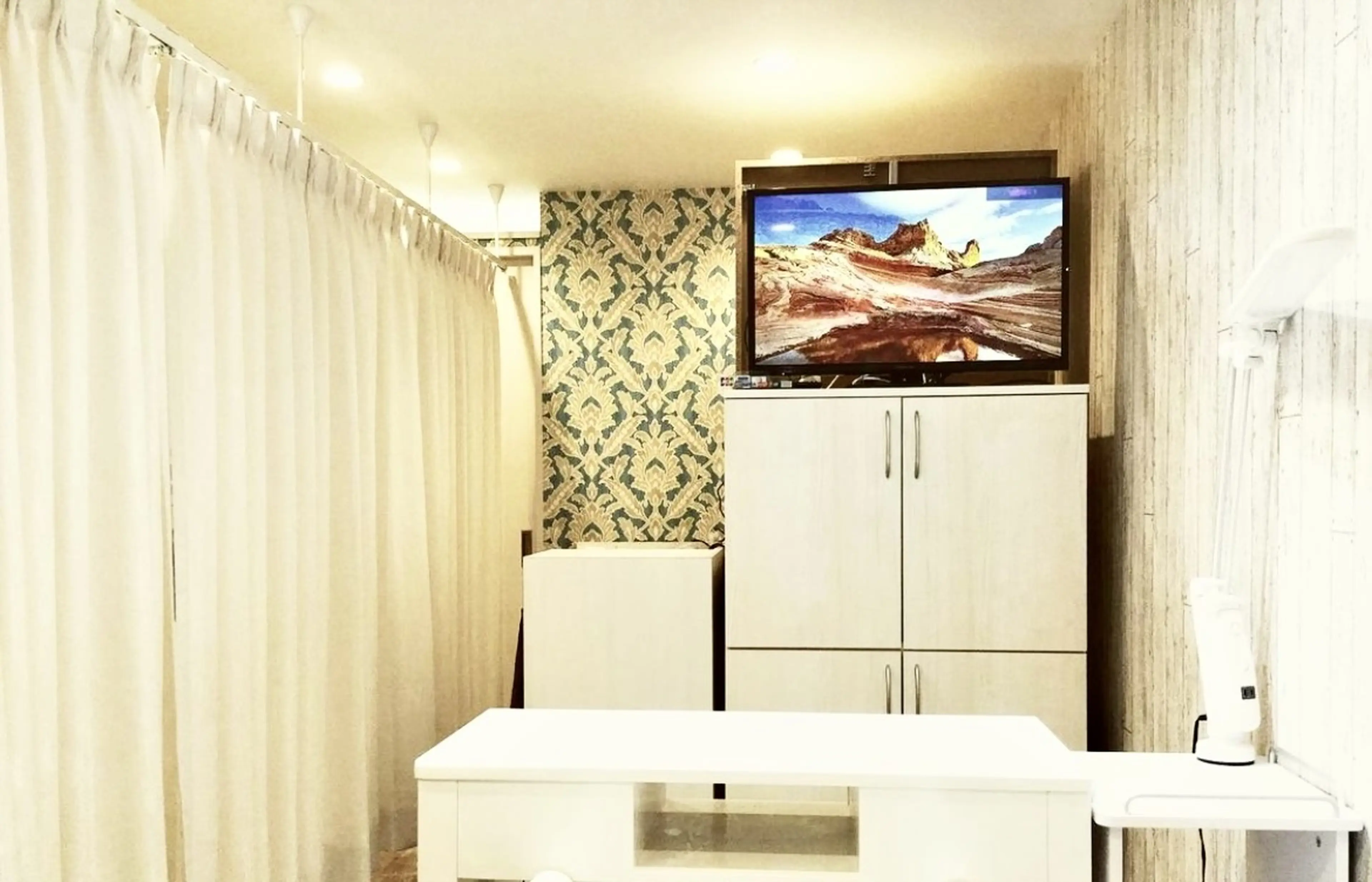 EYELASH&NAIL DECOの内観・外観2