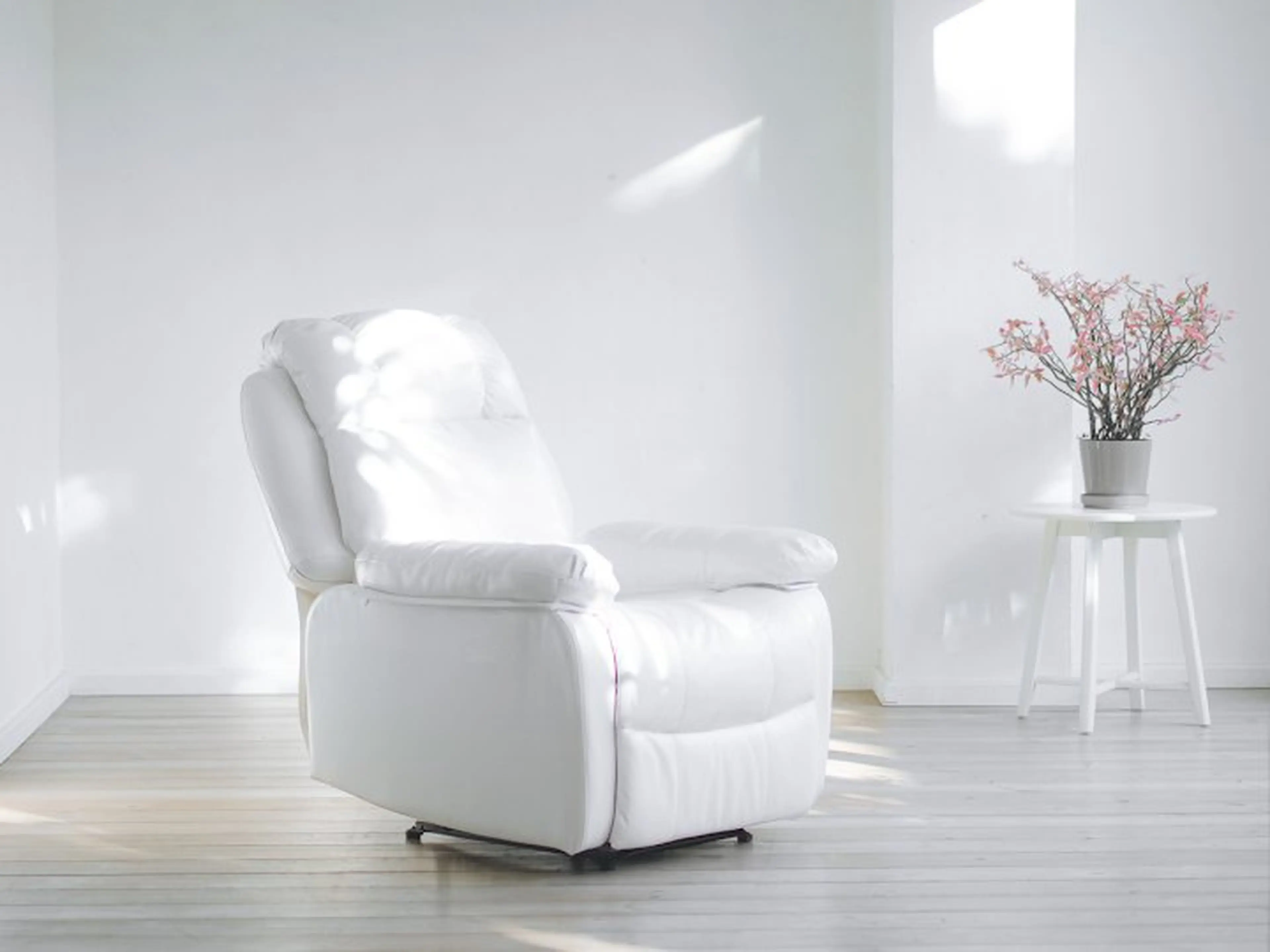 アイブロウサロン i’m 池袋ACADEMYの内観・外観1