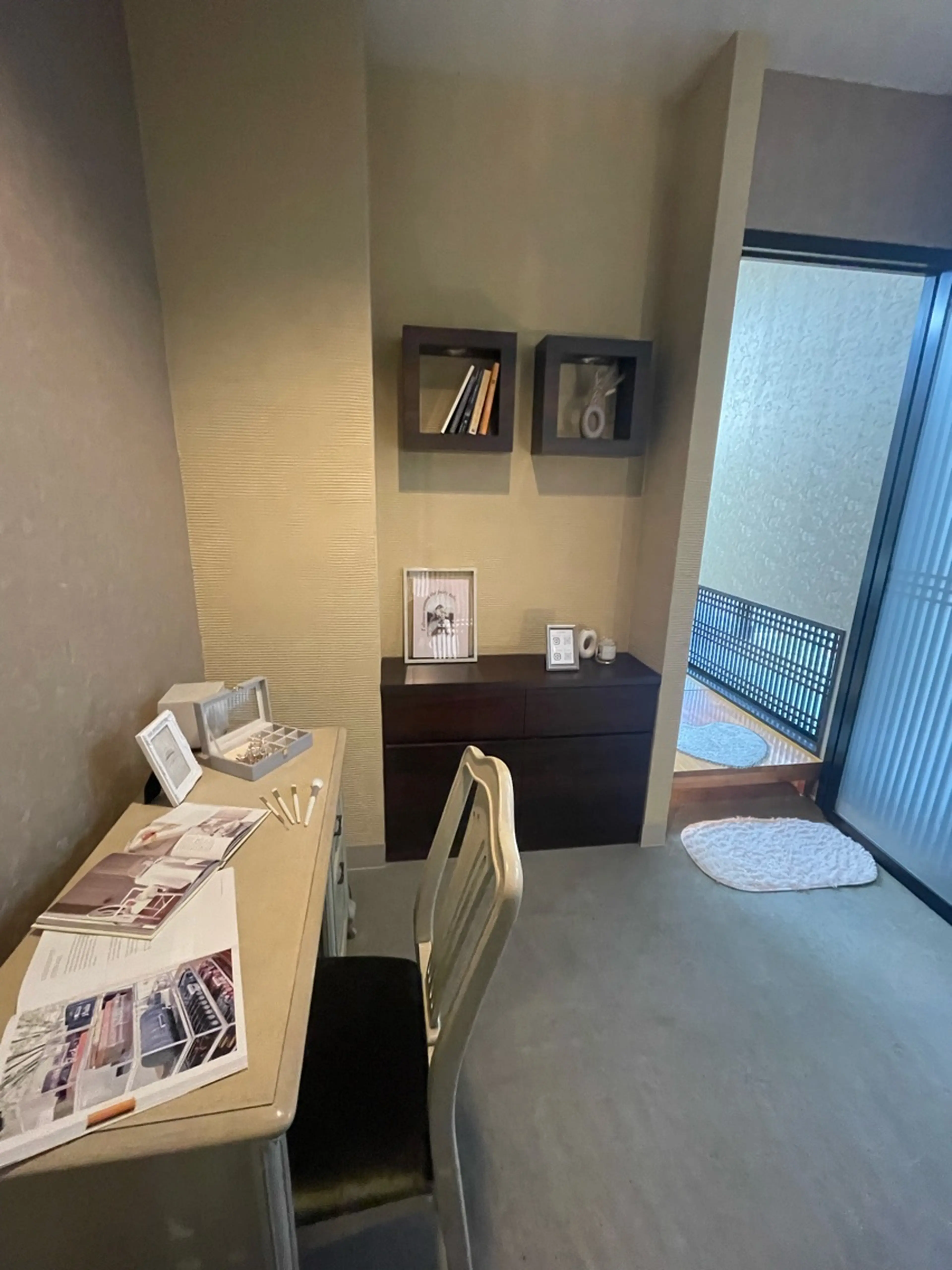 LANSの内観・外観2