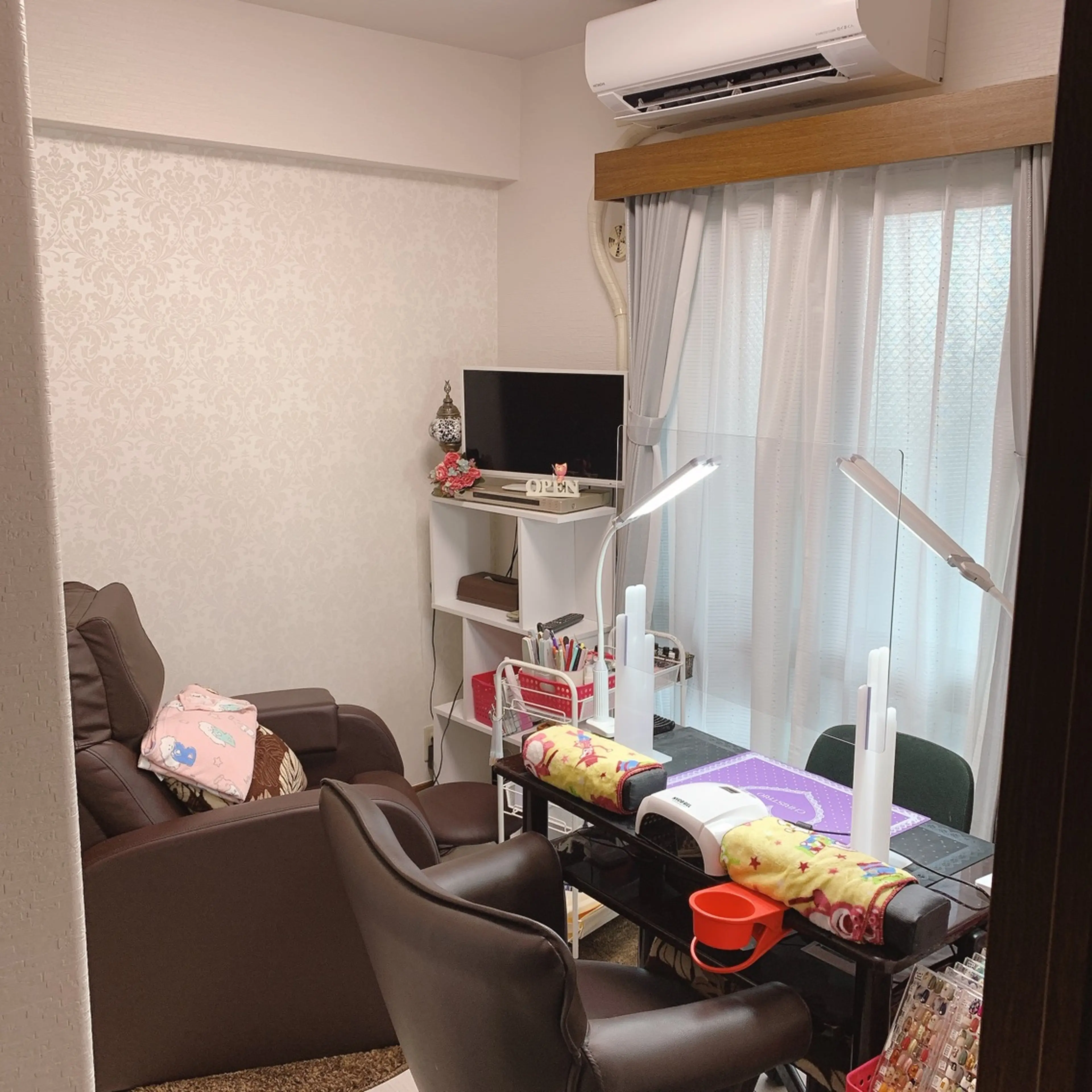 ユキコネイルの内観・外観2