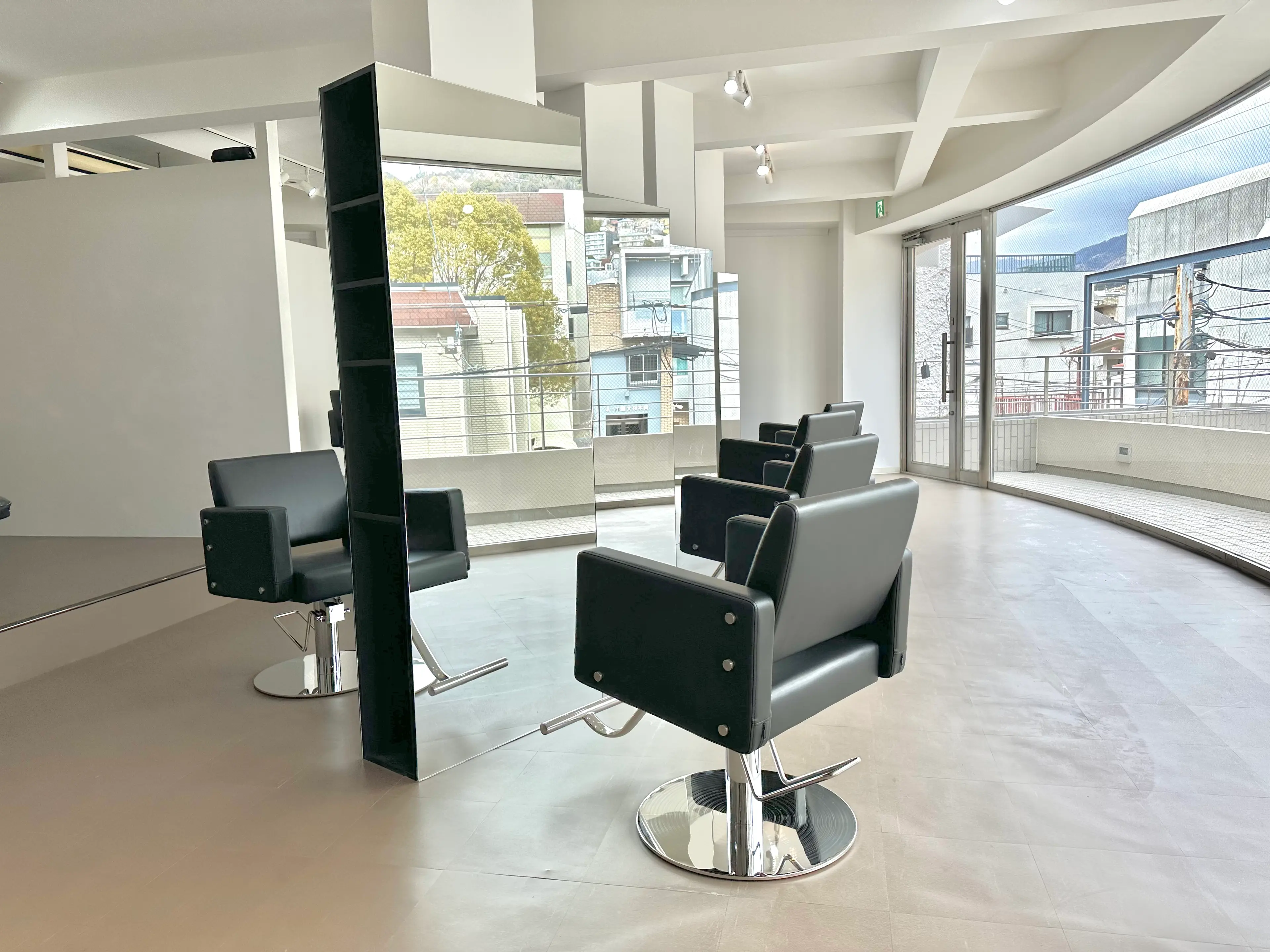 ioe岡本の内観・外観1